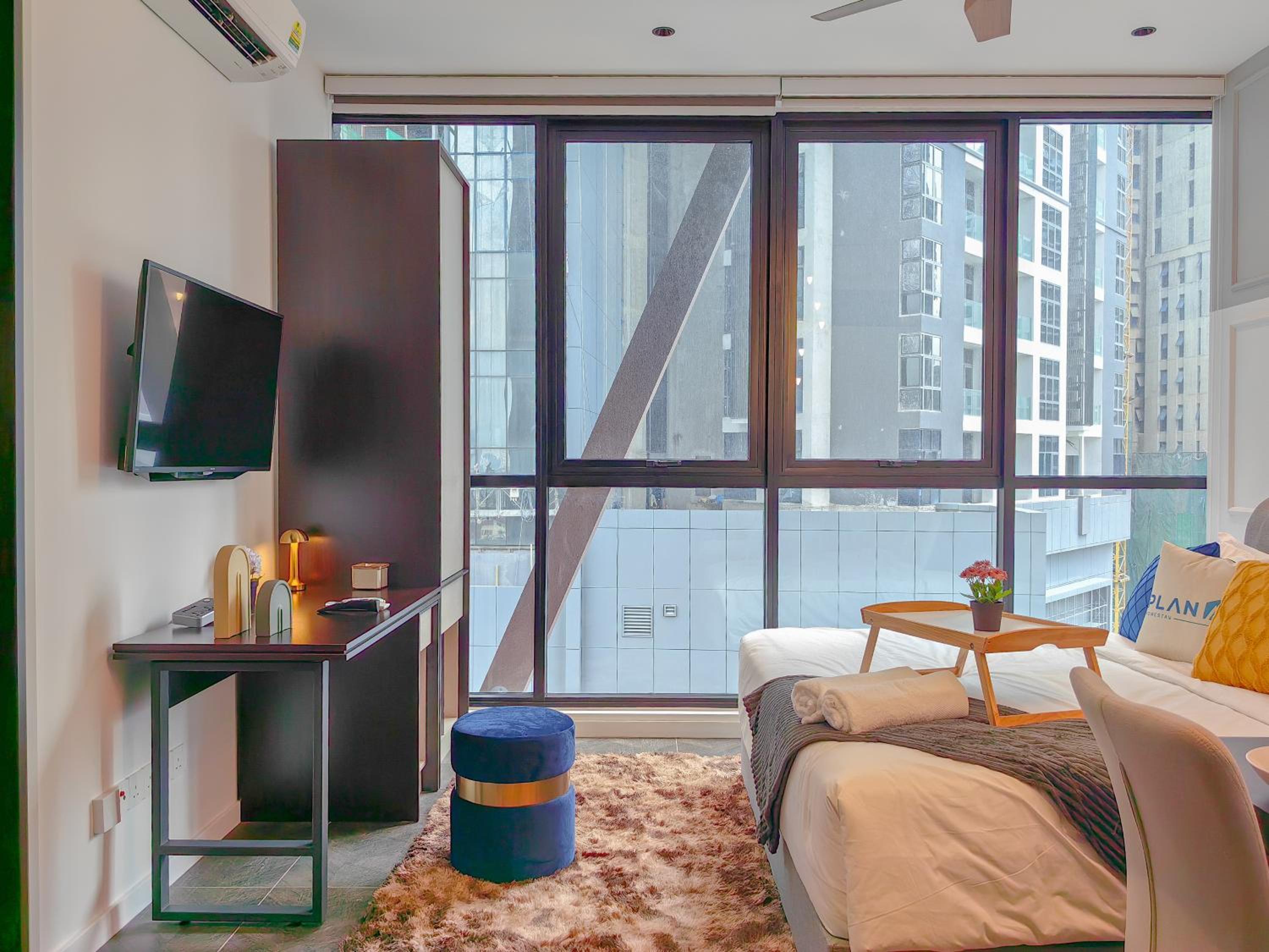 Scarletz Suites by Stevvy KL Home Stay