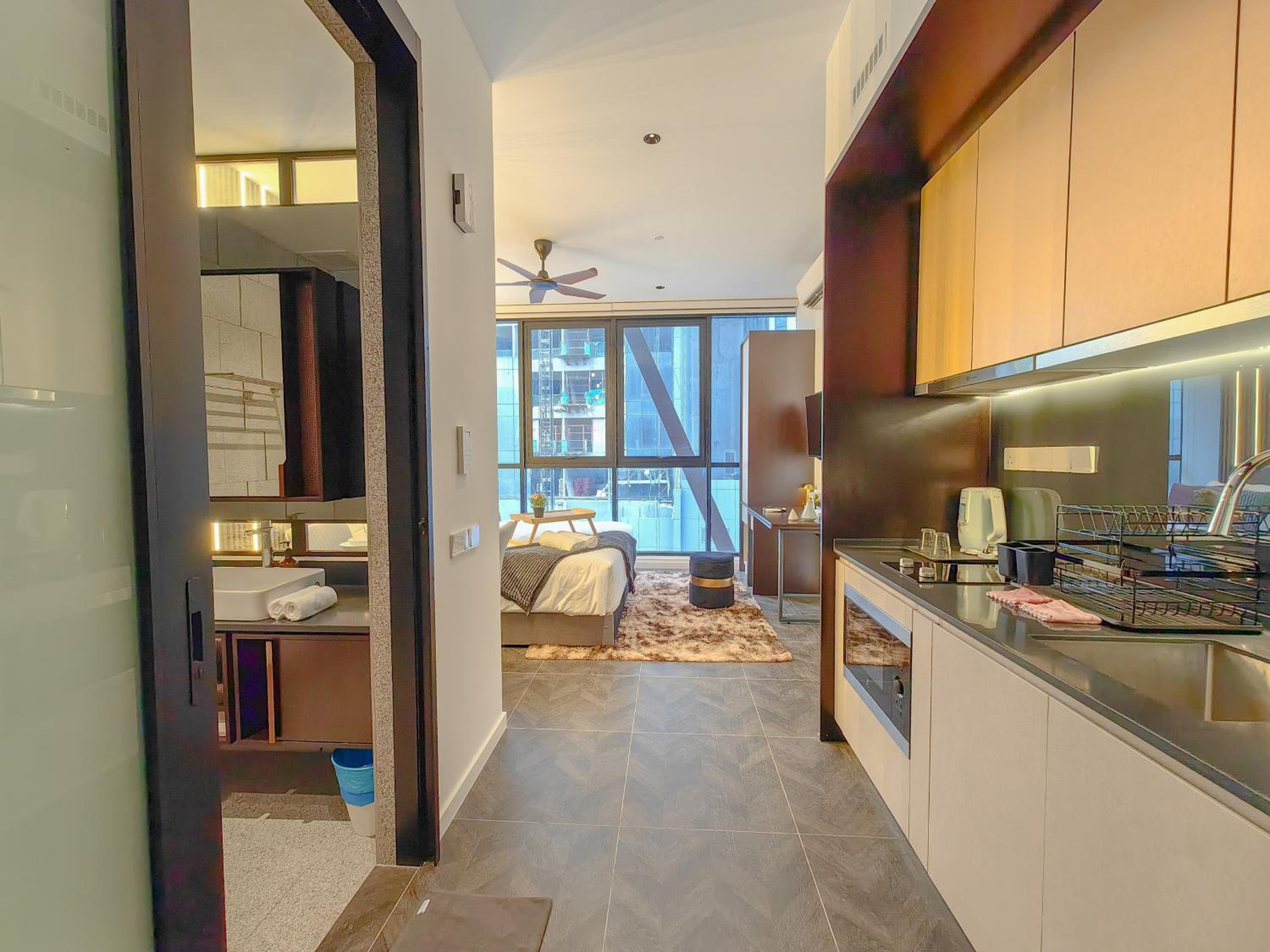 Scarletz Suites by Stevvy KL Home Stay