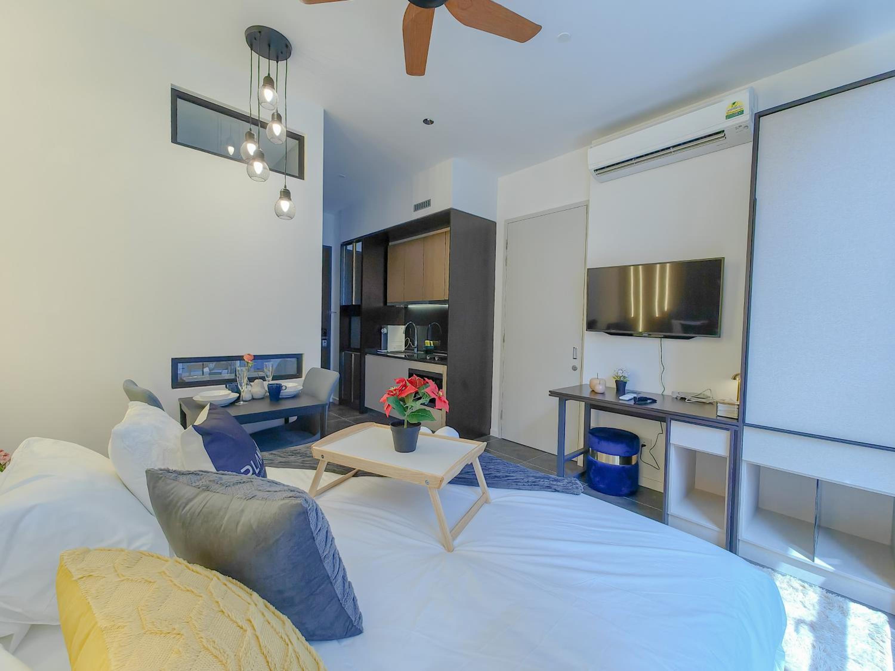 Scarletz Suites by Stevvy KL Home Stay