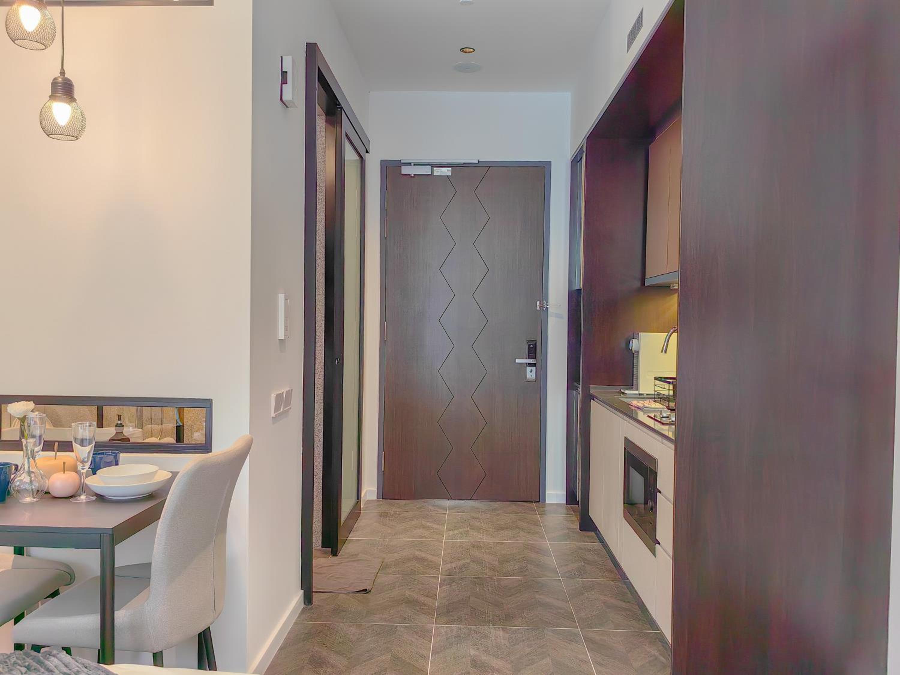 Scarletz Suites by Stevvy KL Home Stay