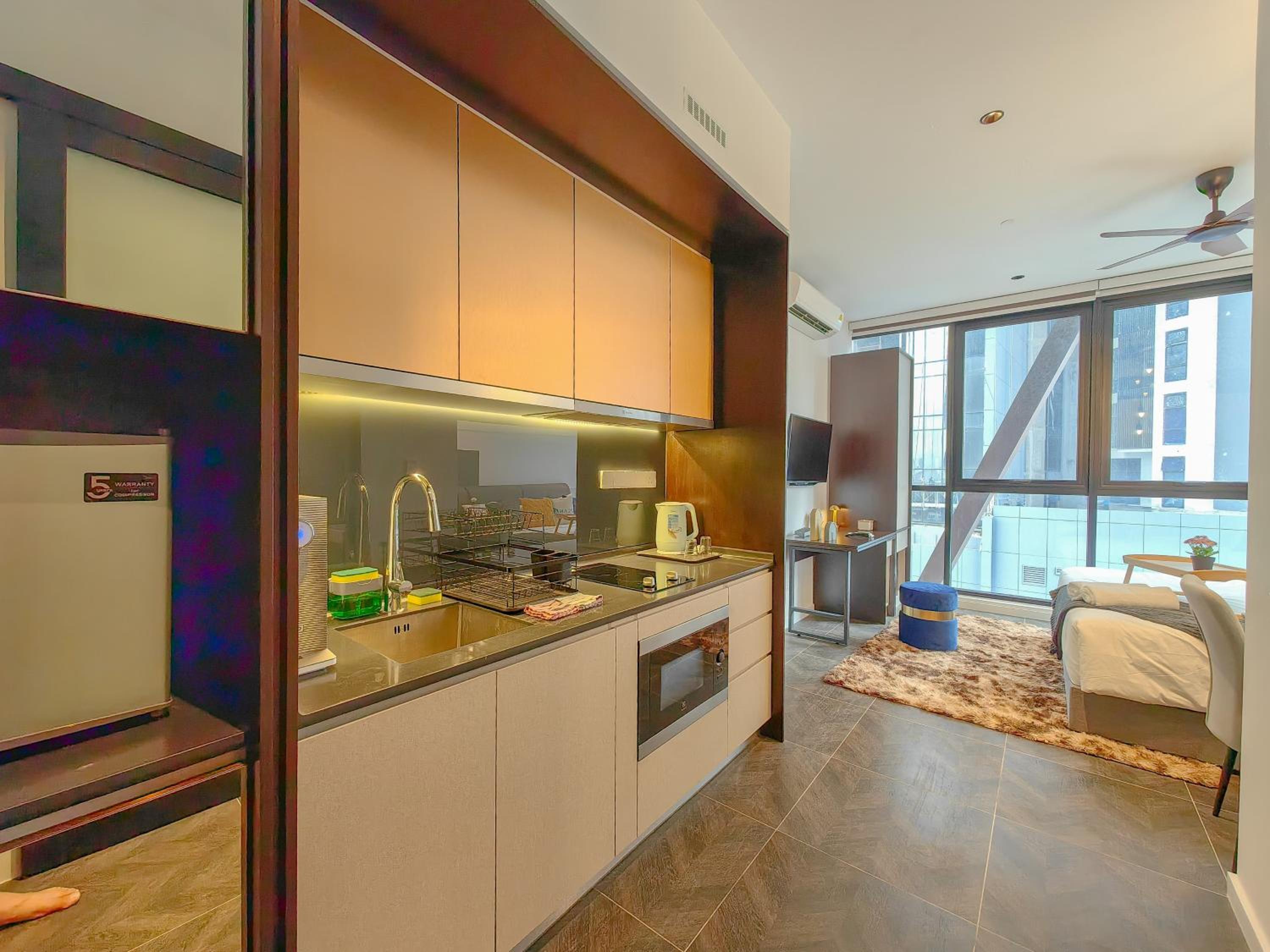 Scarletz Suites by Stevvy KL Home Stay