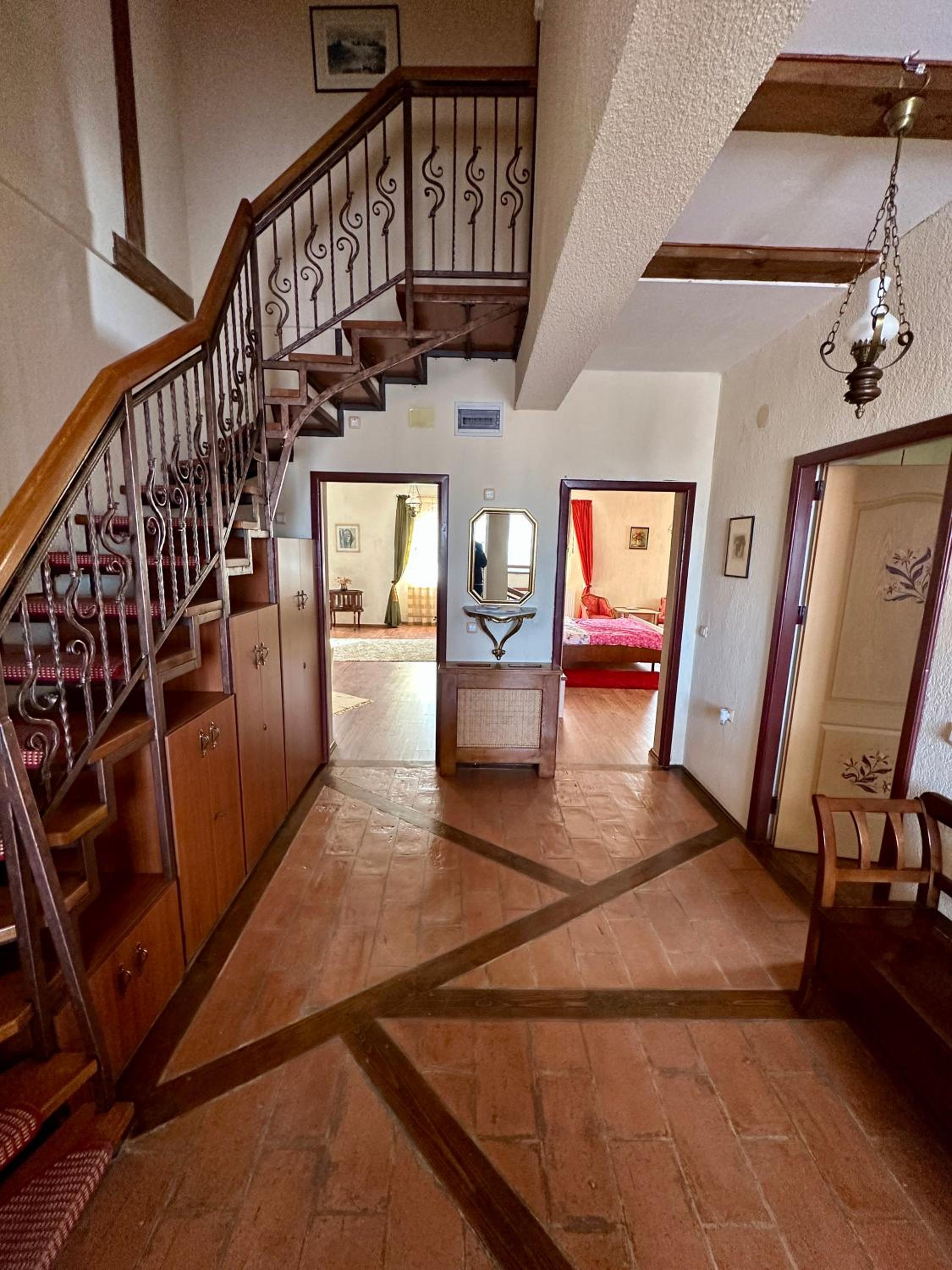 Luna House