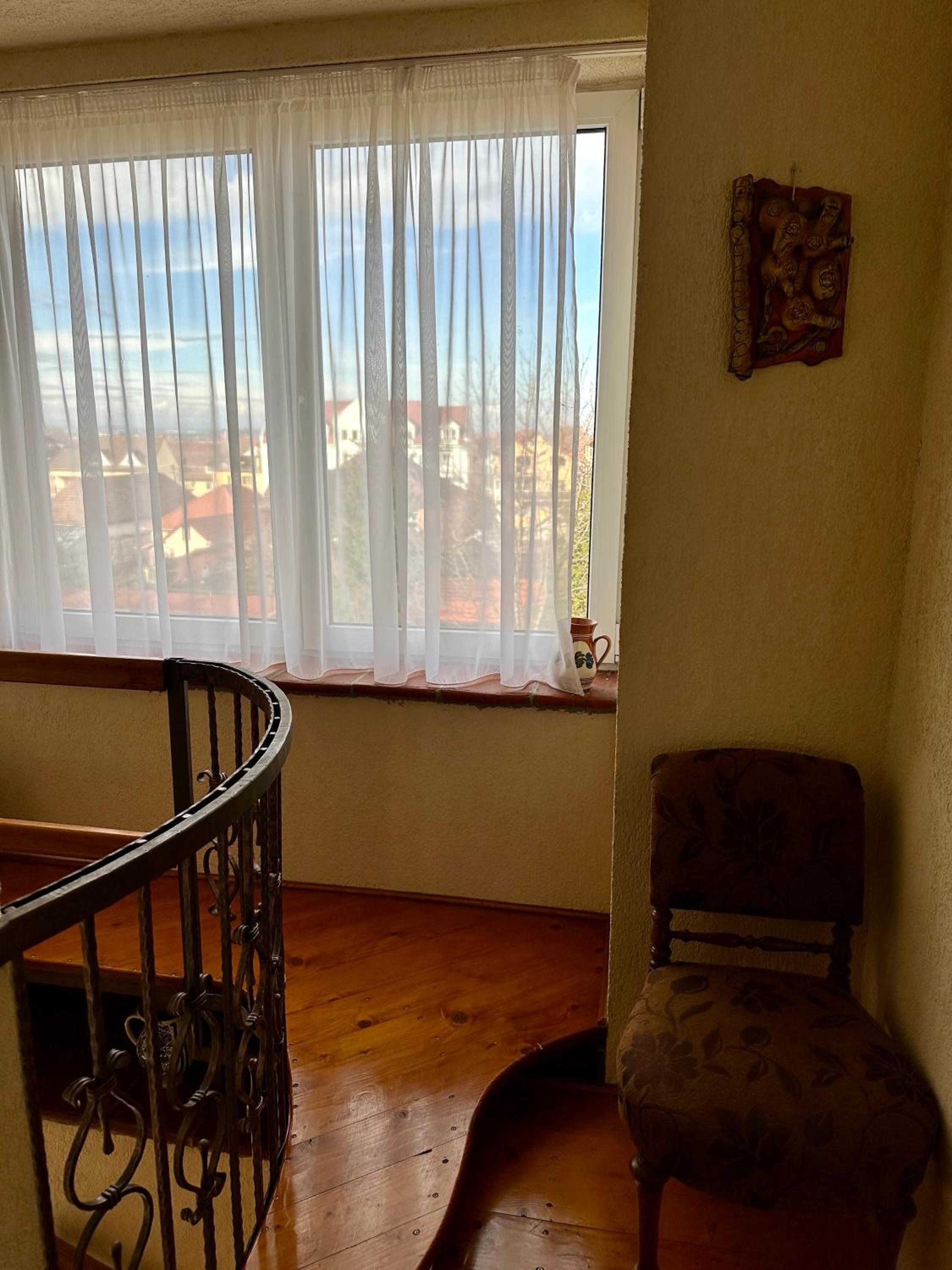 Luna House