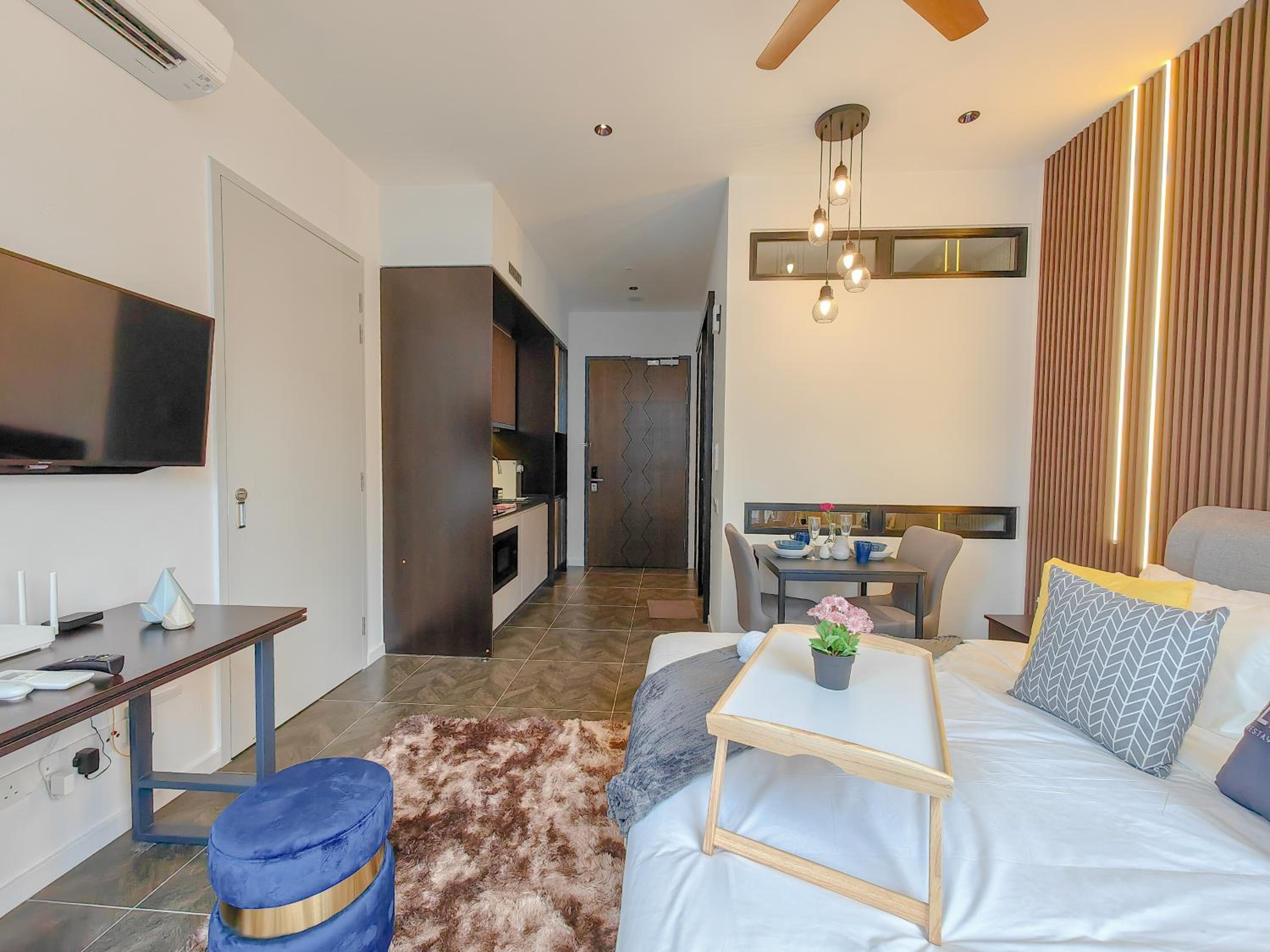Scarletz Suites by Stevvy KL Home Stay
