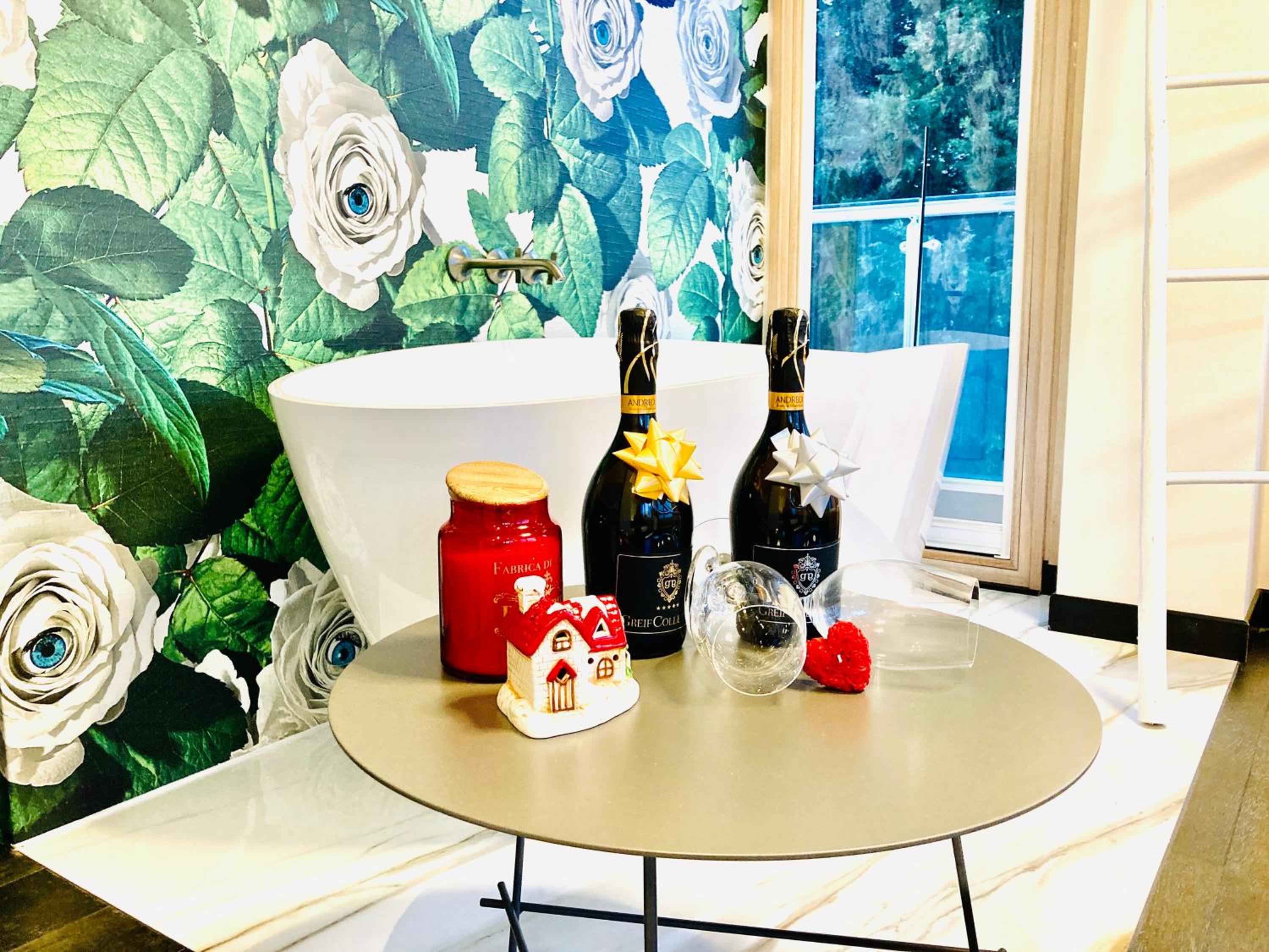 The Grand Apartment