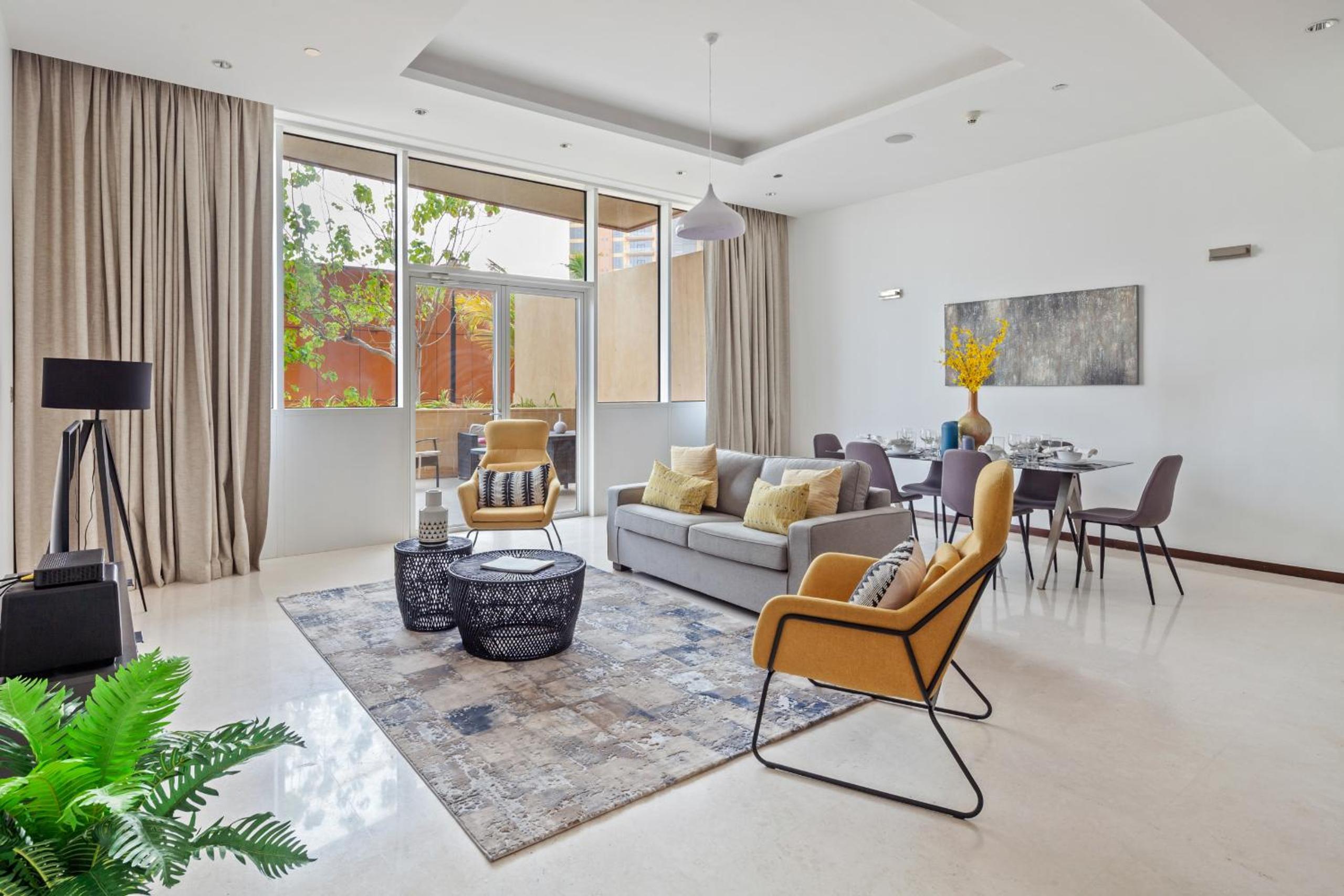 Tiara Beach Residences, Palm Jumeirah Dubai - Mint Stay