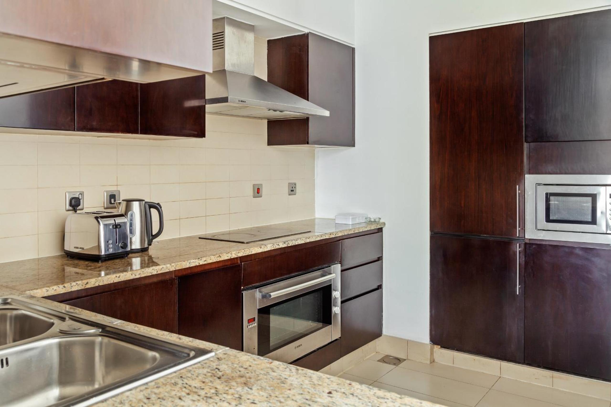 Tiara Beach Residences, Palm Jumeirah Dubai - Mint Stay