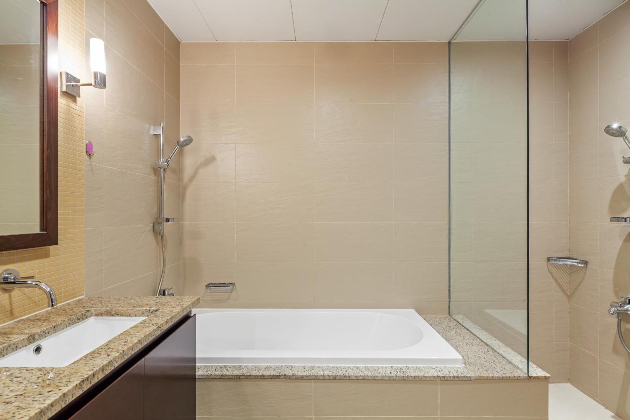 Tiara Beach Residences, Palm Jumeirah Dubai - Mint Stay
