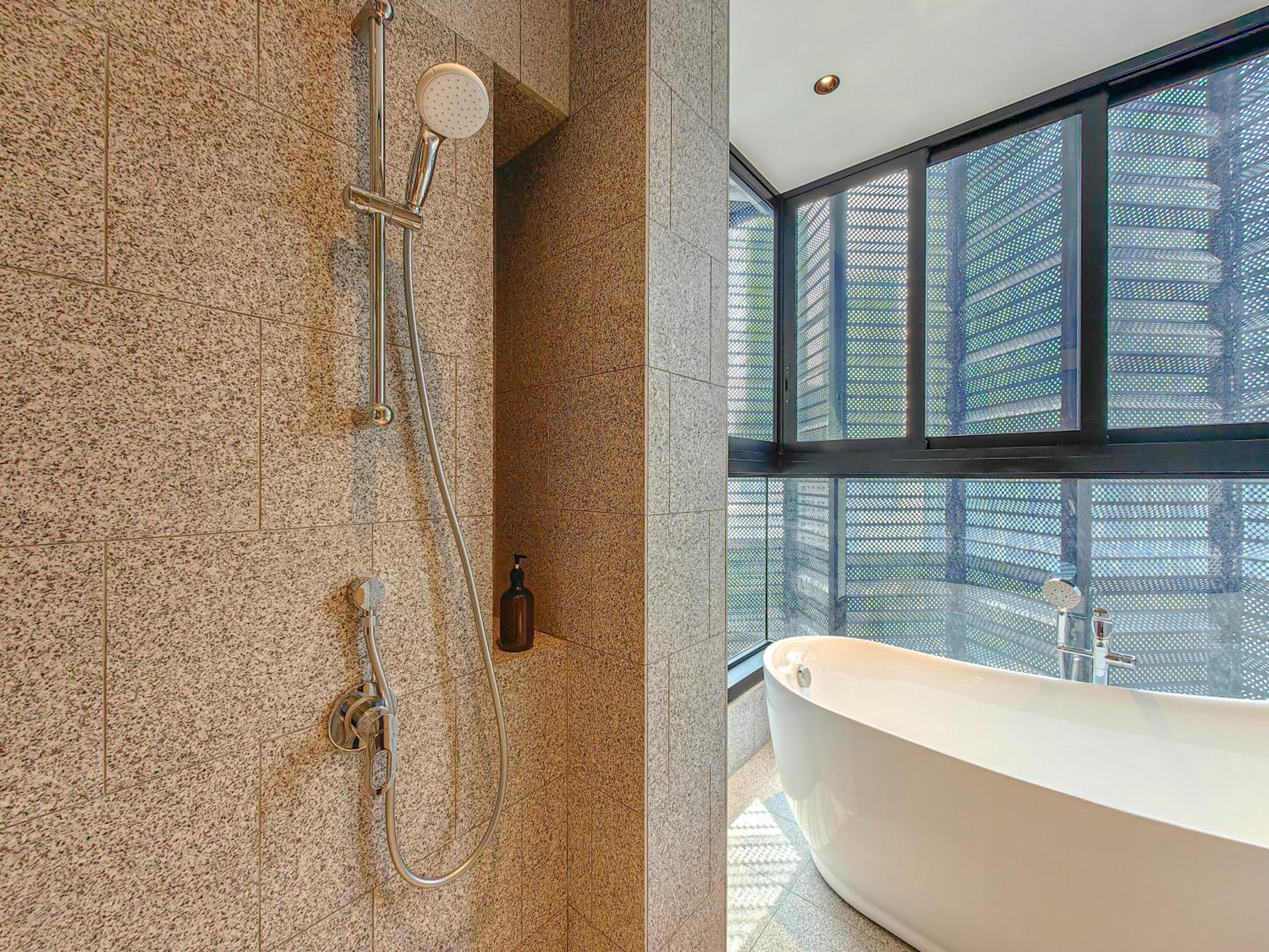 Scarletz Suites by Stevvy KL Home Stay