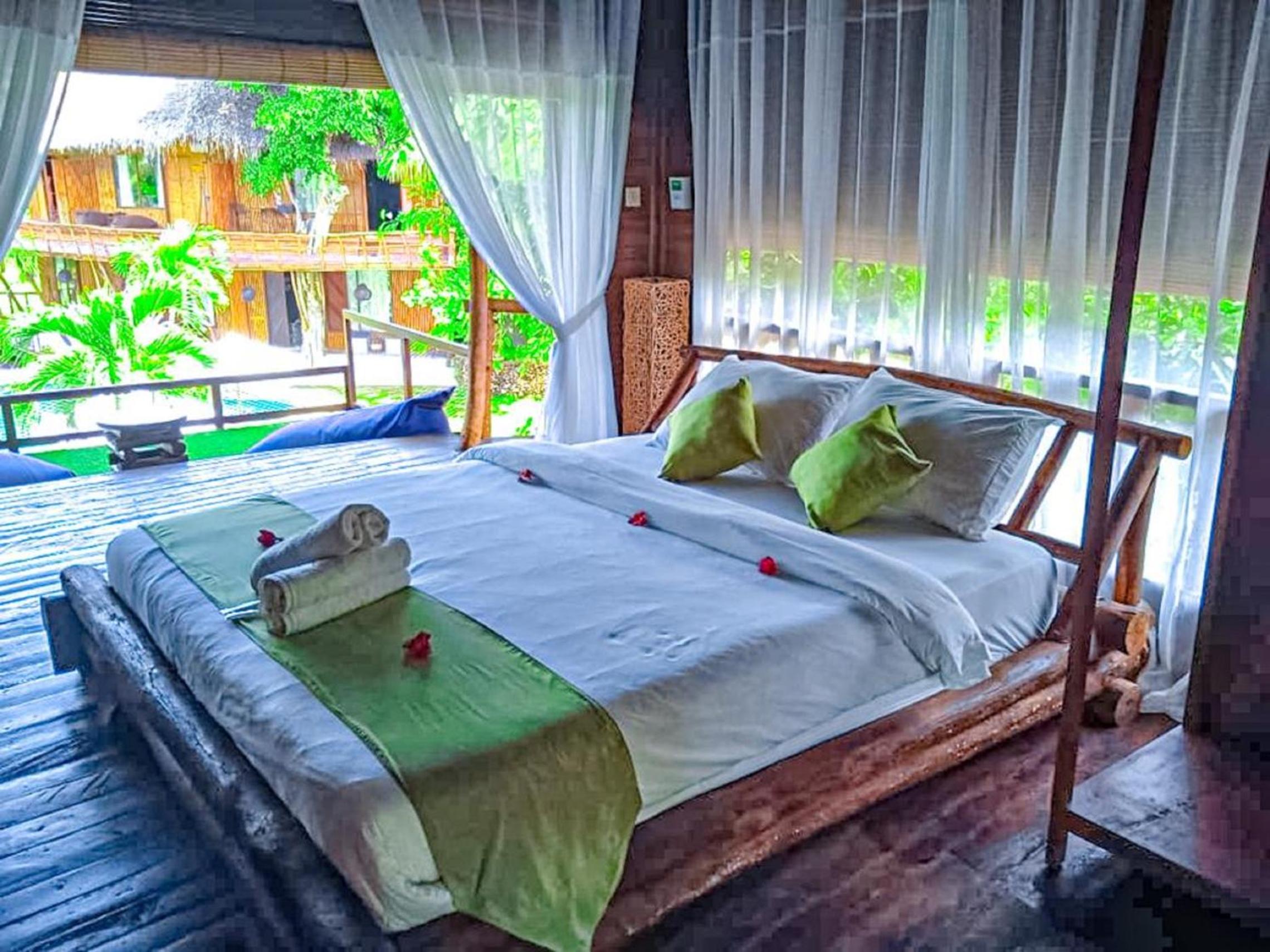 Gading Tree House view 4