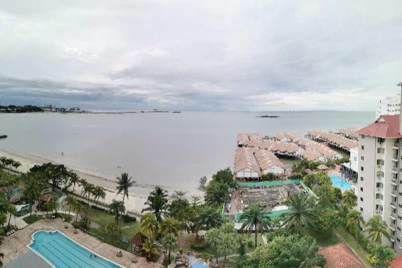 GLORY BEACH 3BR Apartments with SEA VIEW photo 7