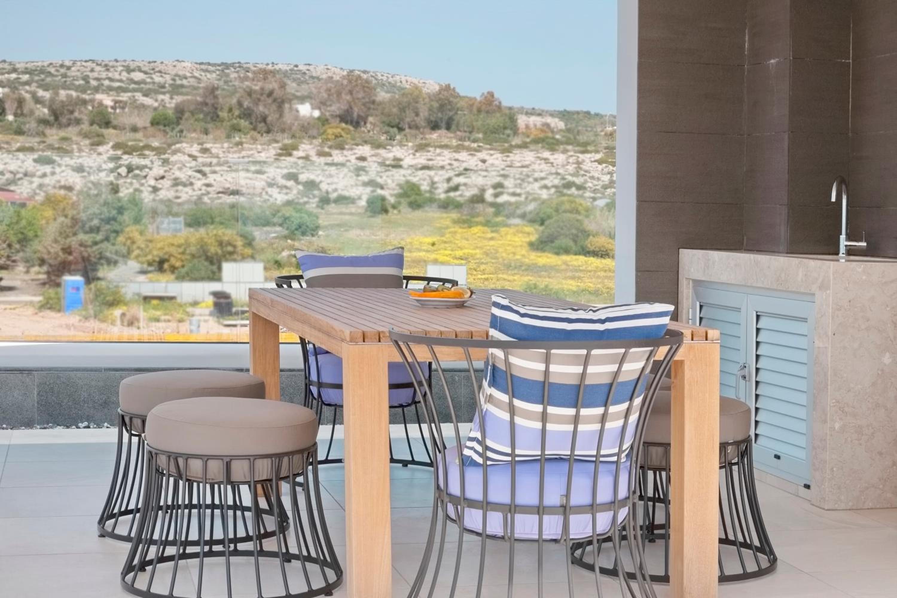 Vivo Mare Beachfront Villas - Seashell