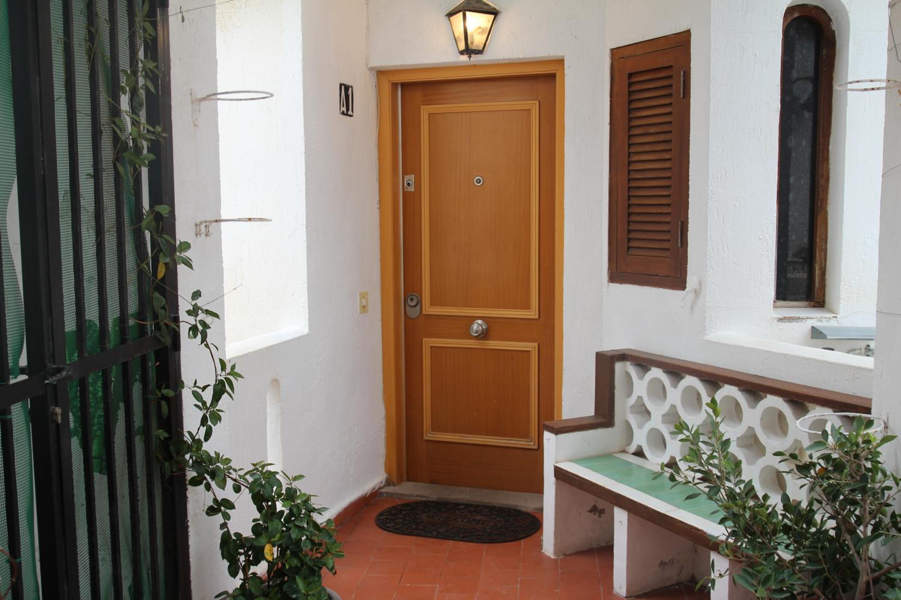 CASA ISA BEACH, 1 minute to the beach view 5