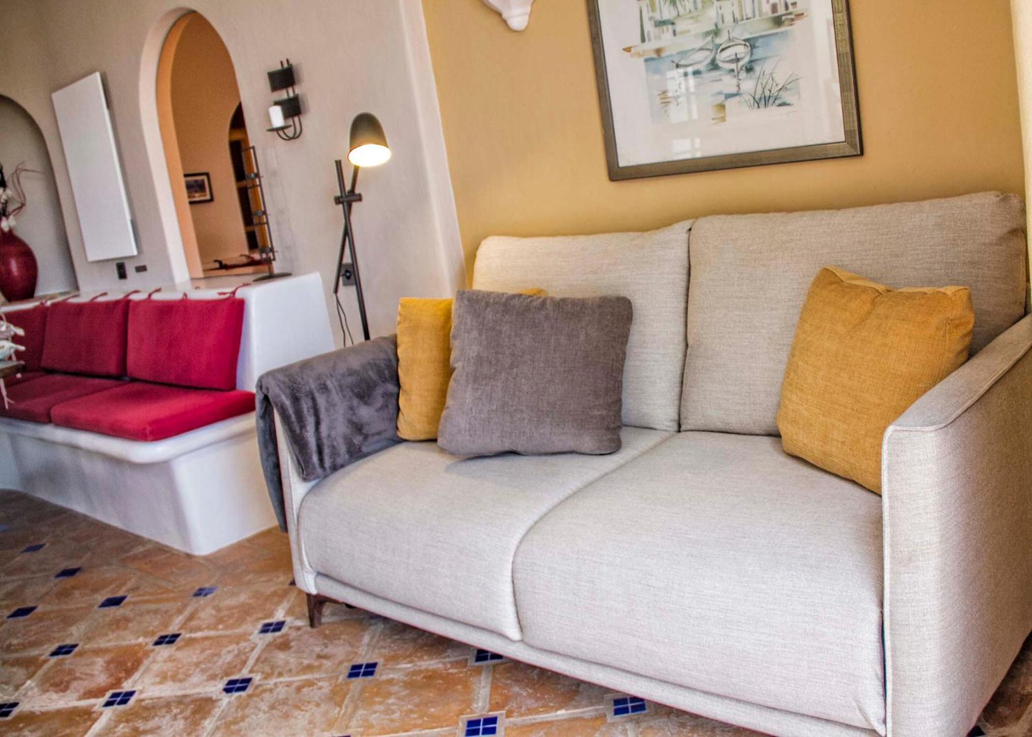 El Refugio Apartments & Villa