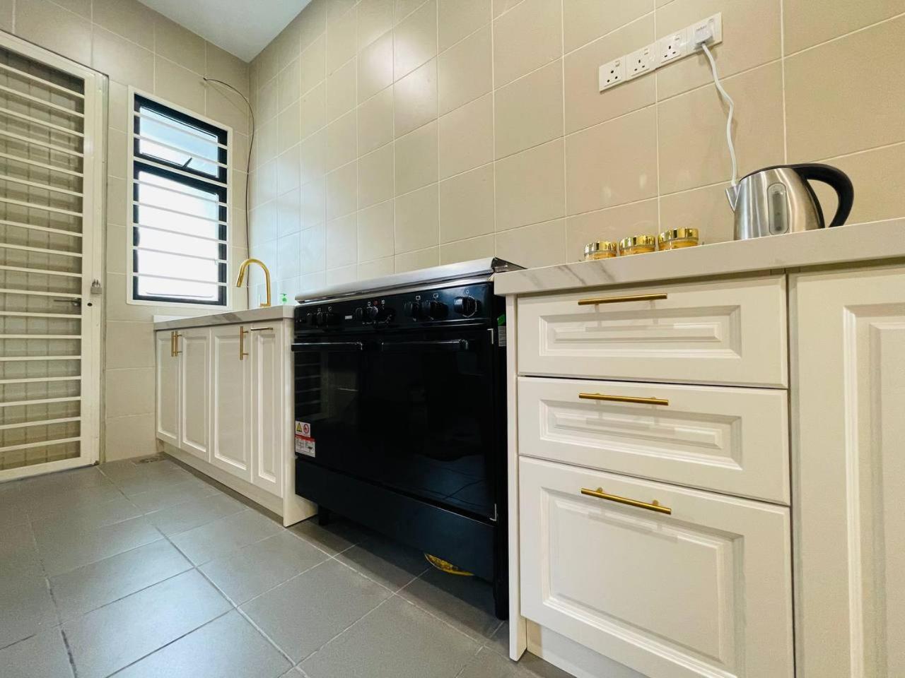 Homestay 3BR near Setia Alam