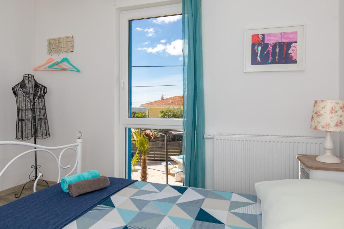 Apartments Villa Padrone with pool - perfect for families! view 4