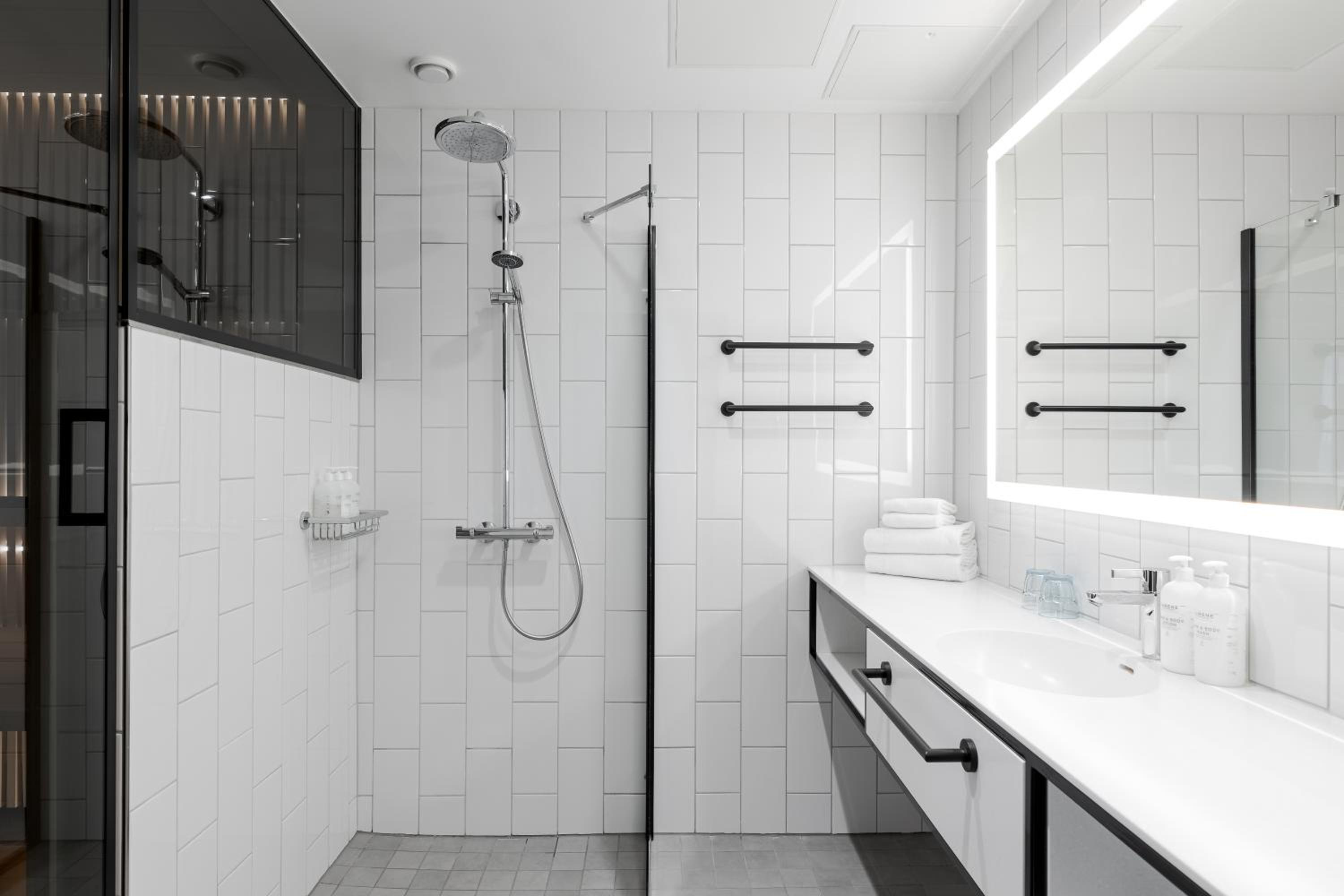 Vantaa Vacations - Break Sokos Hotel Flamingo - Property Image 3
