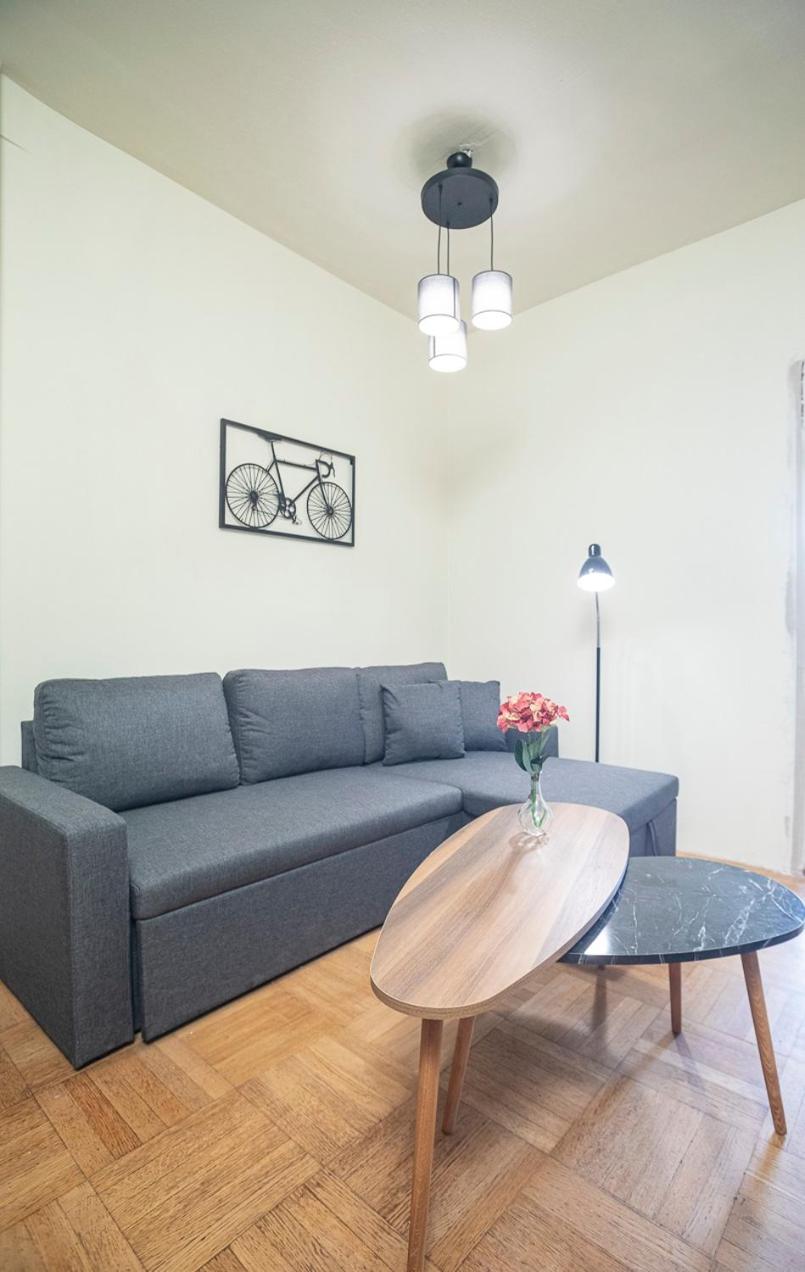Houseloft Rotunda Getaway