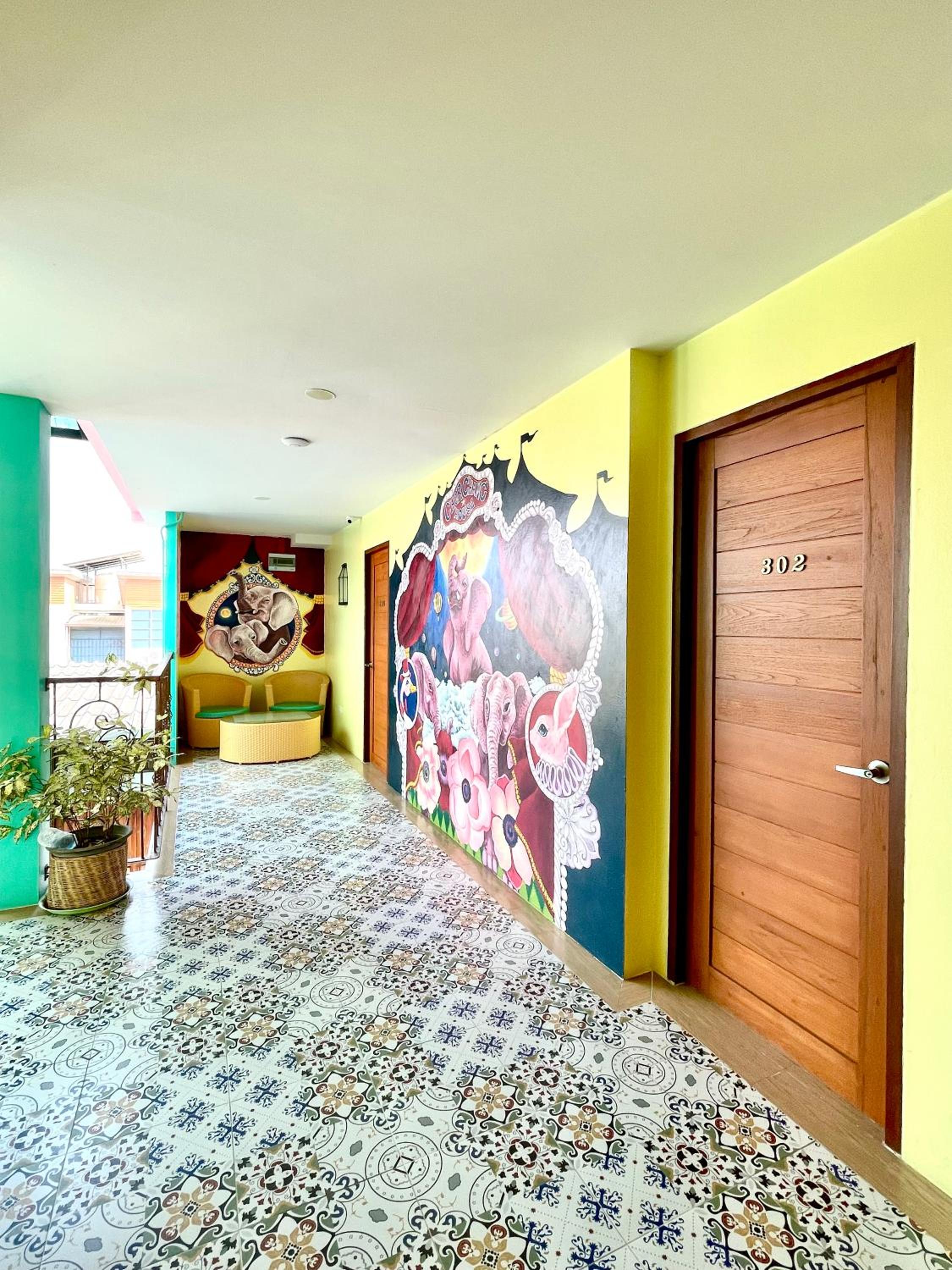Chor Chang House