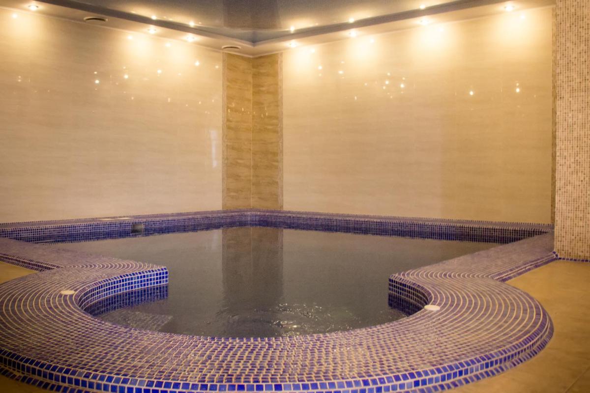 Jacuzzi