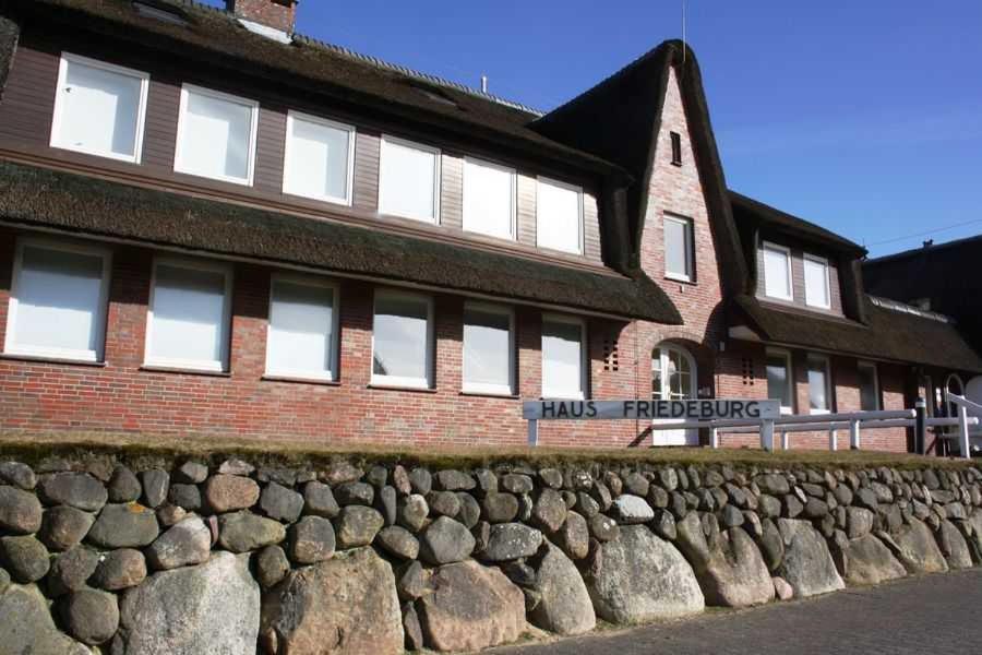 Haus Friedeburg _ Gericke view 2