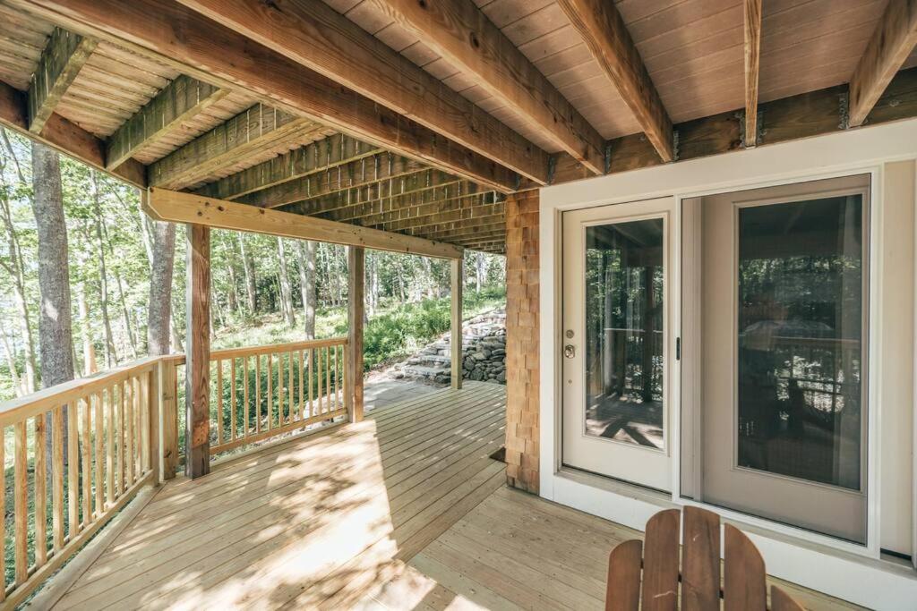 Waterfront, Luxury, Spacious home in Freeport! view 2