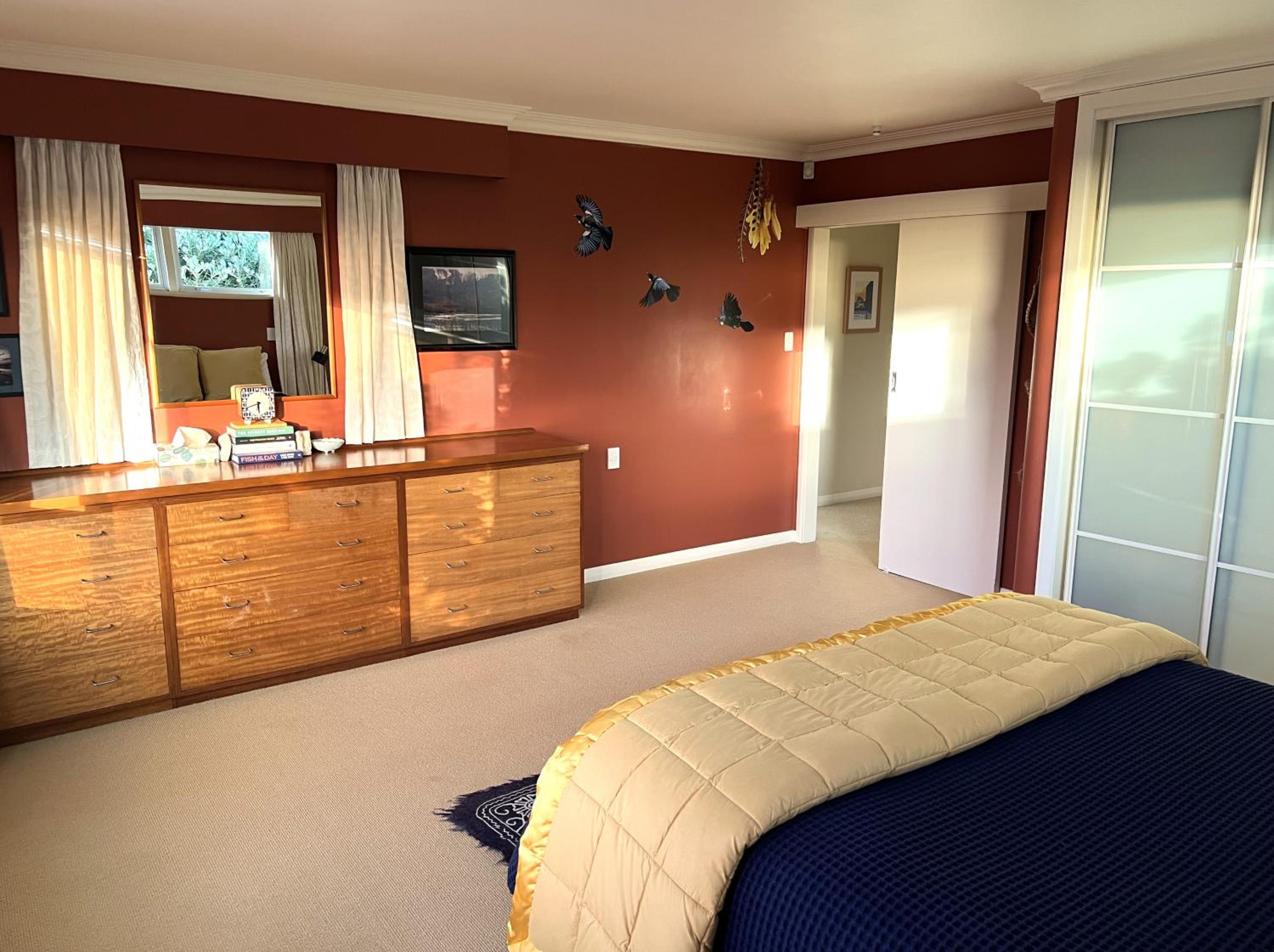 Tranquility Base - Waikanae Beach Holiday Home view 3