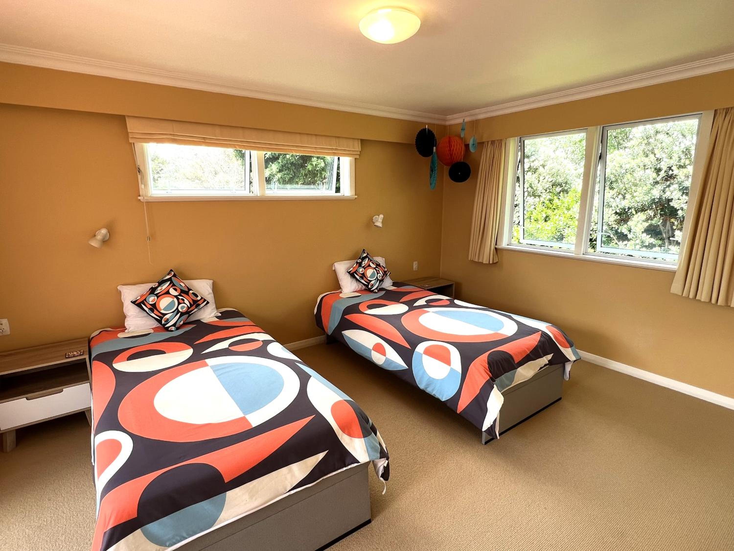 Tranquility Base - Waikanae Beach Holiday Home view 4