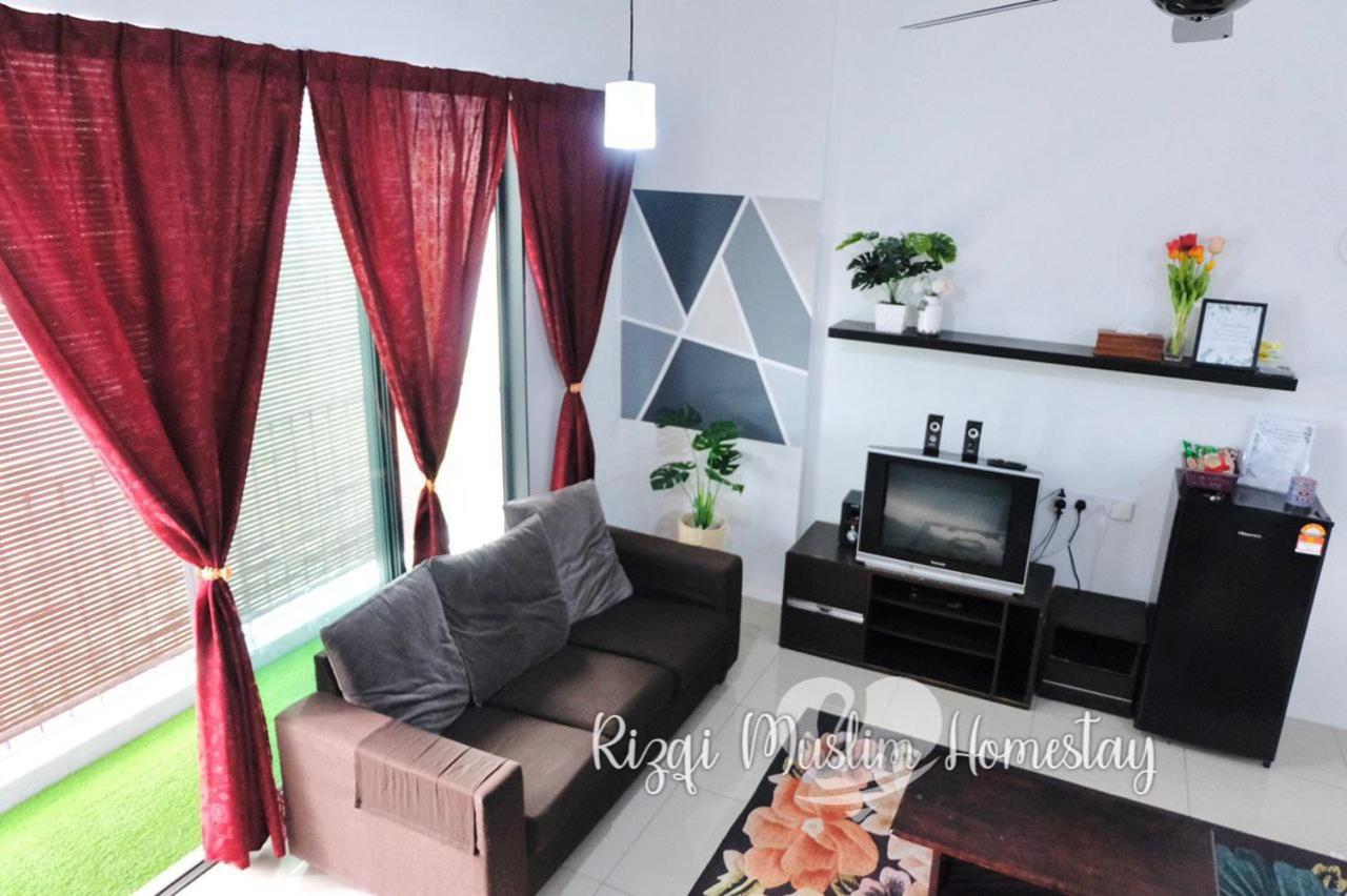Rizqi Muslim Homestay Meru Casa Kayangan