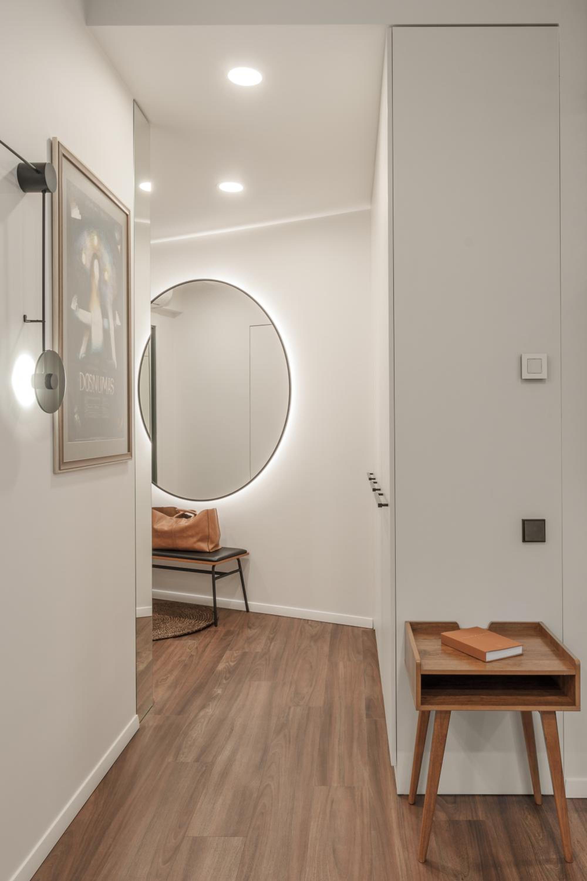 IVIS House - Stylish and Original Apartment in Vilnius Old Town view 3