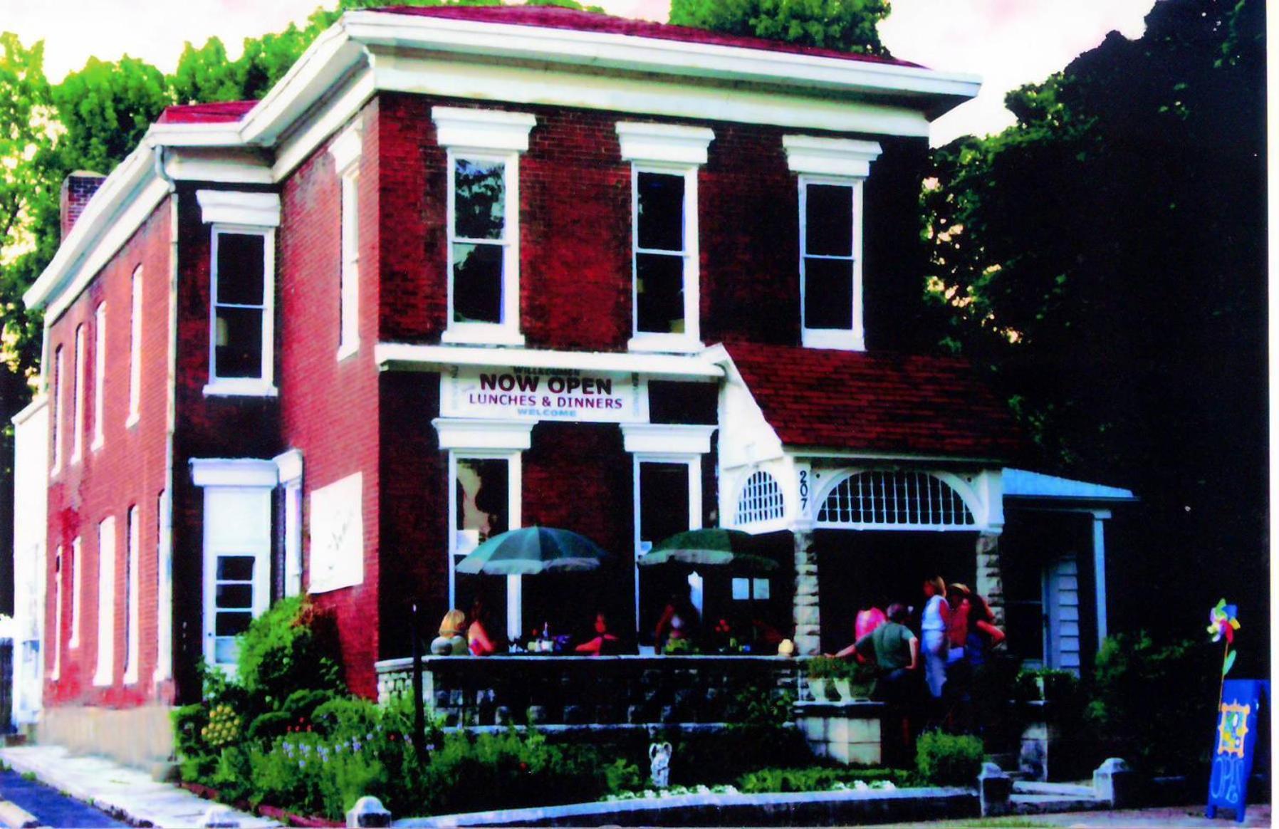 Hannibal Vacations - Garden House Bed and Breakfast - Property Image 6