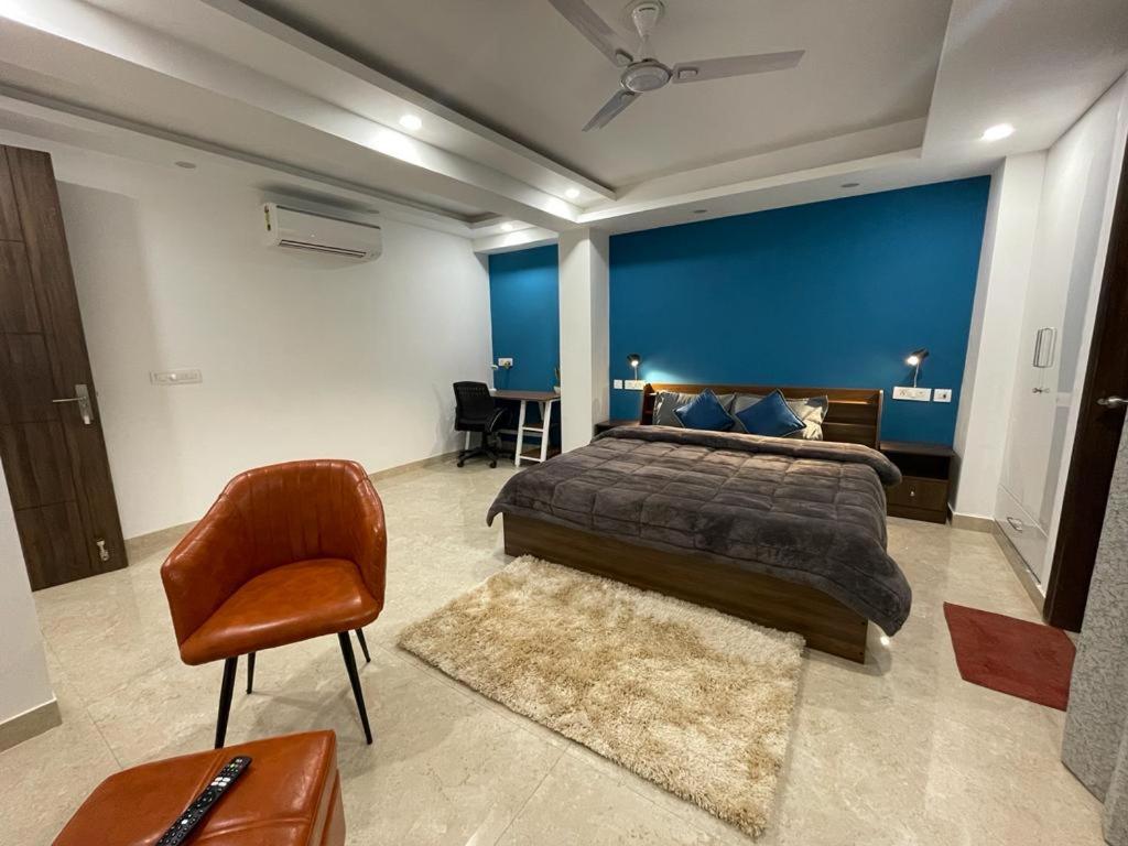 FlxHo Uno - Serviced Apartment & Rooms - Golf Course Road view 5
