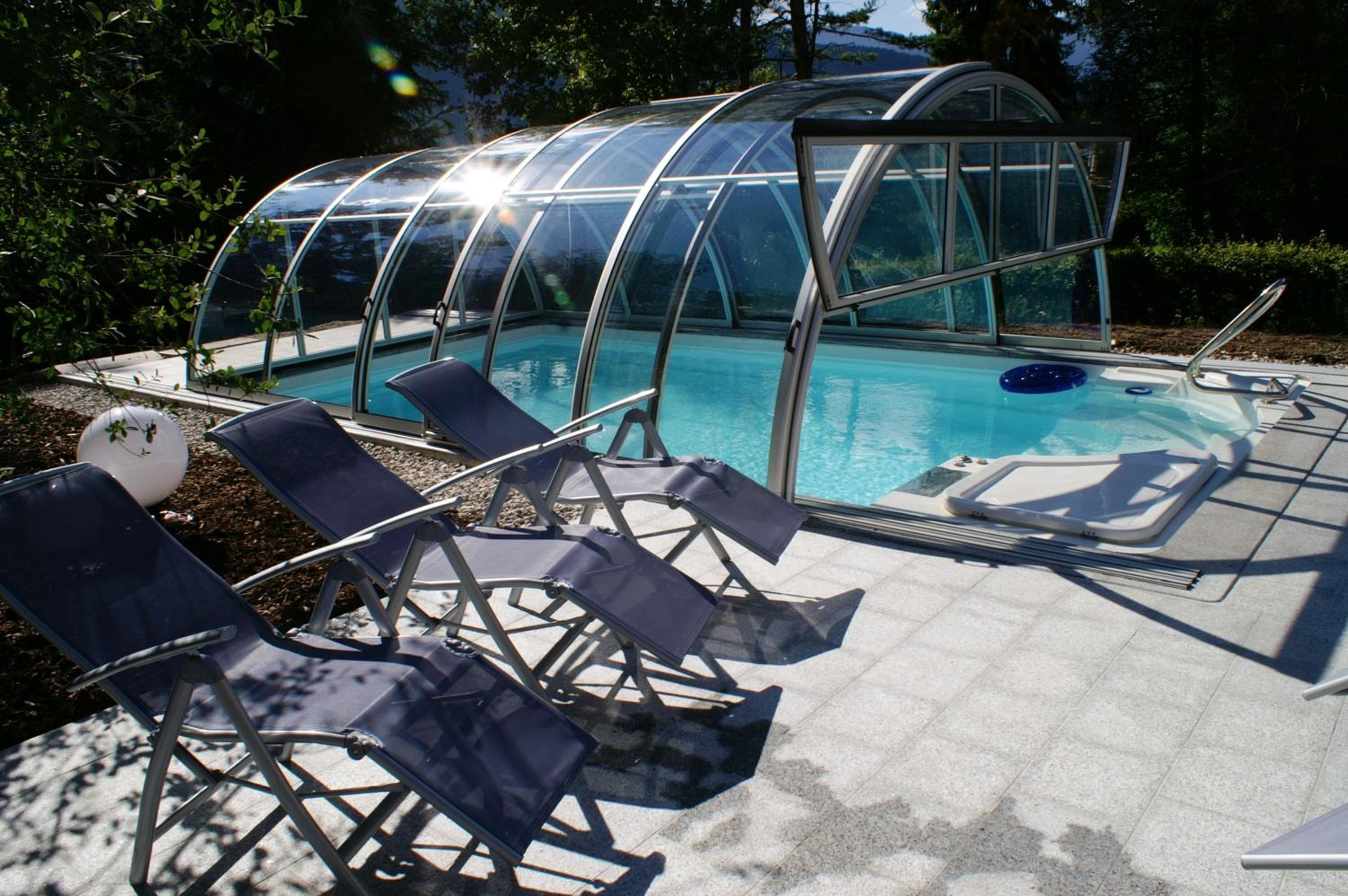 Appartement im Souterrain mit Terrasse