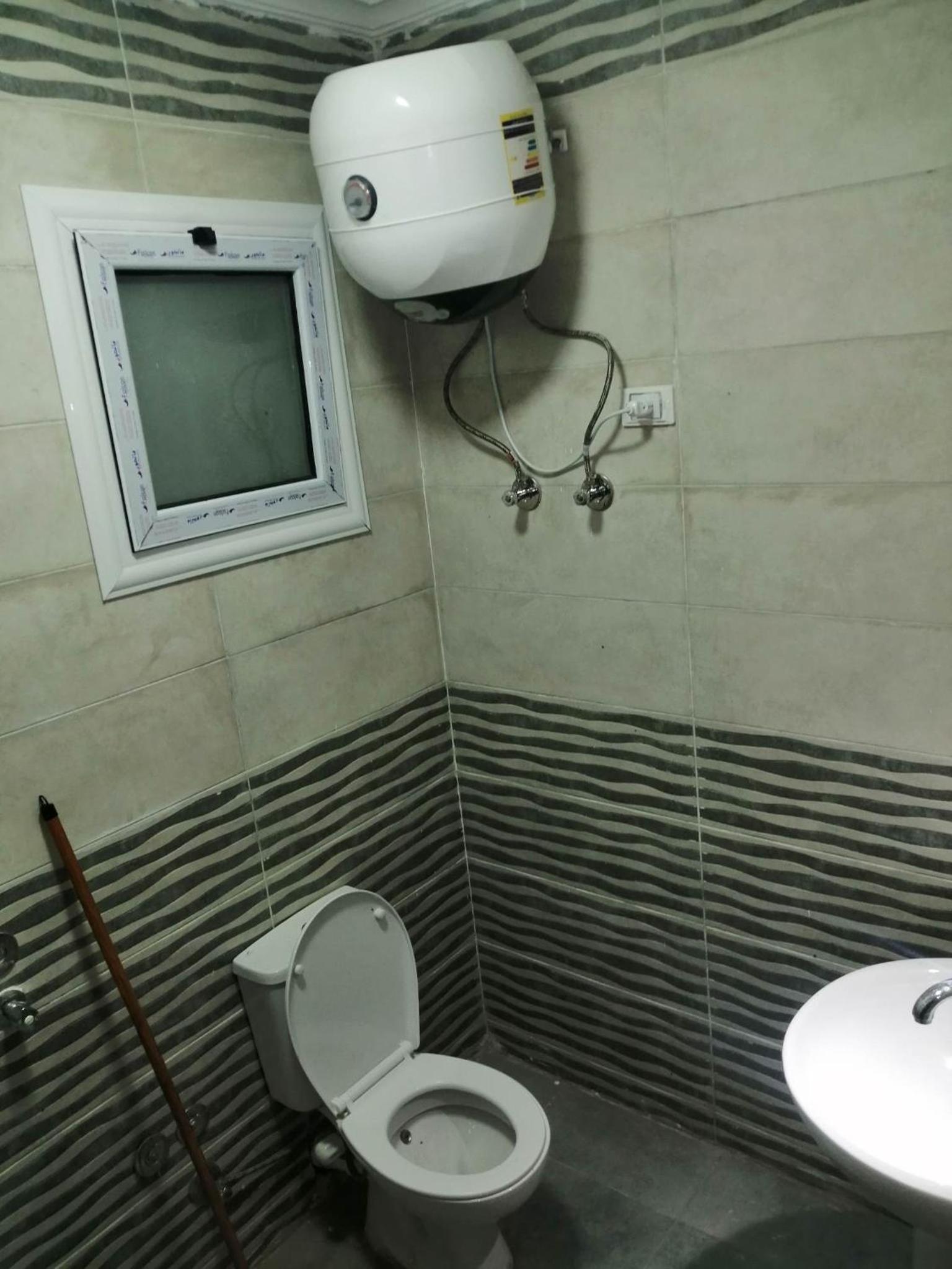 b second floor