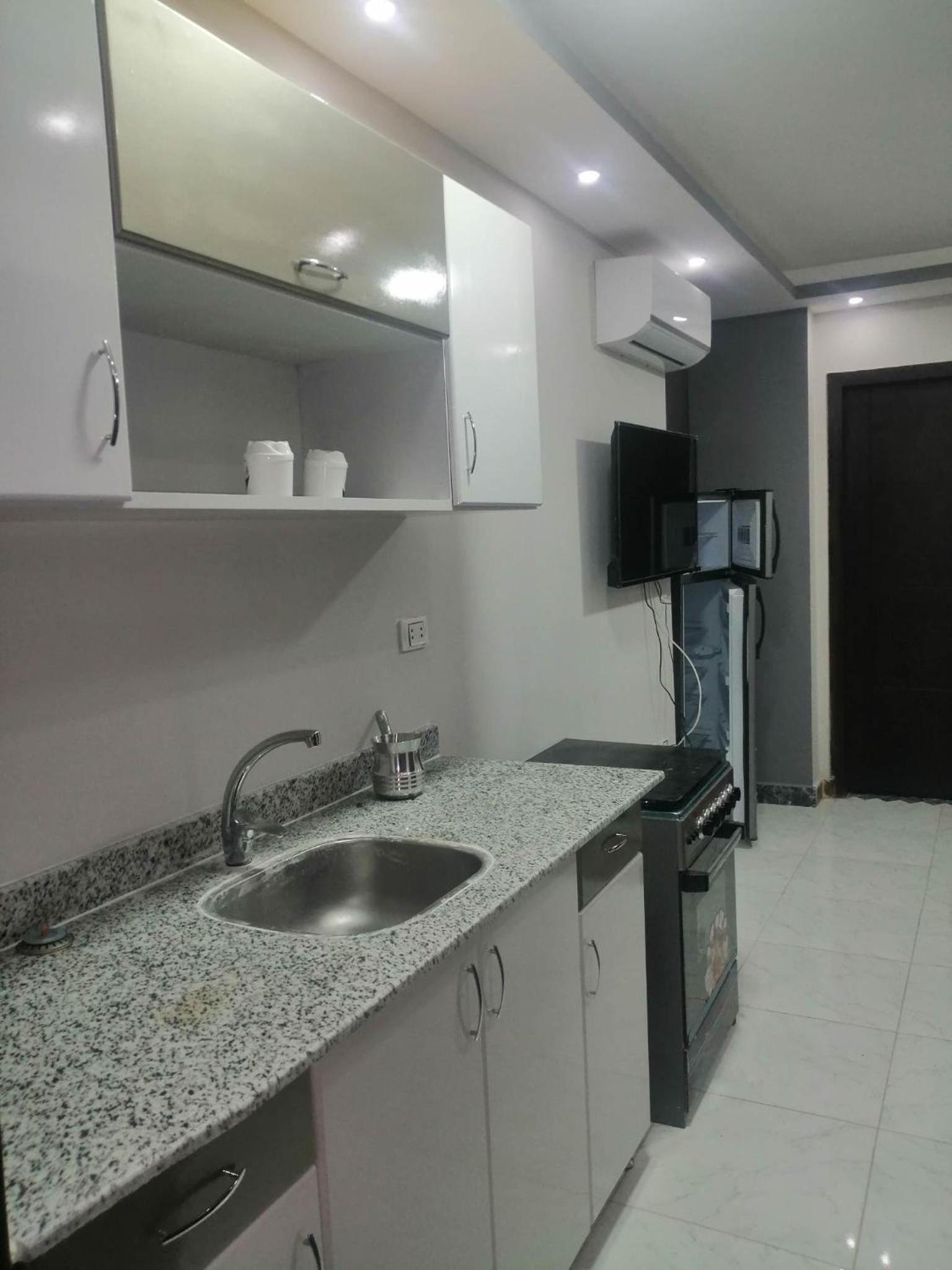 b second floor