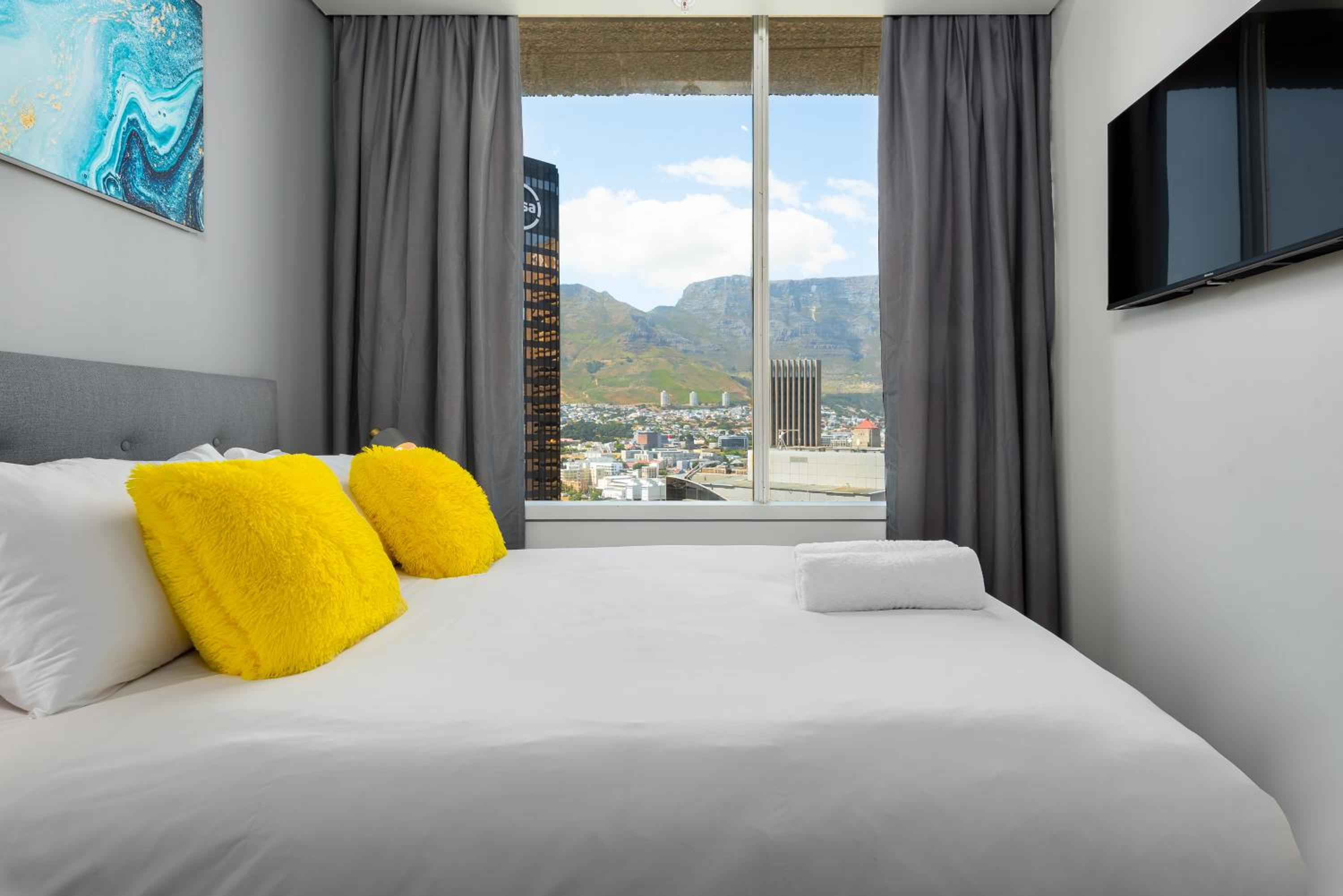One Thibault Luxury Apartments
