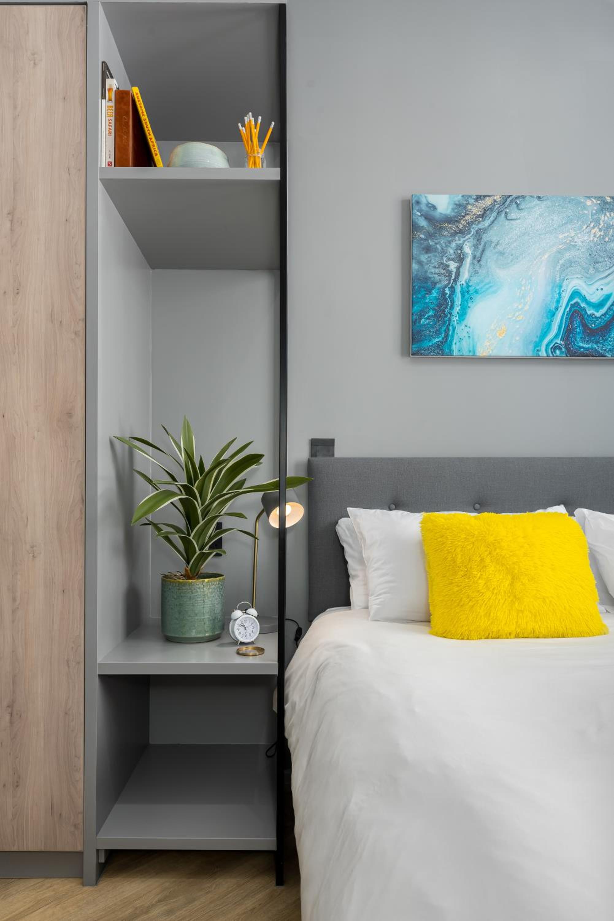 One Thibault Luxury Apartments