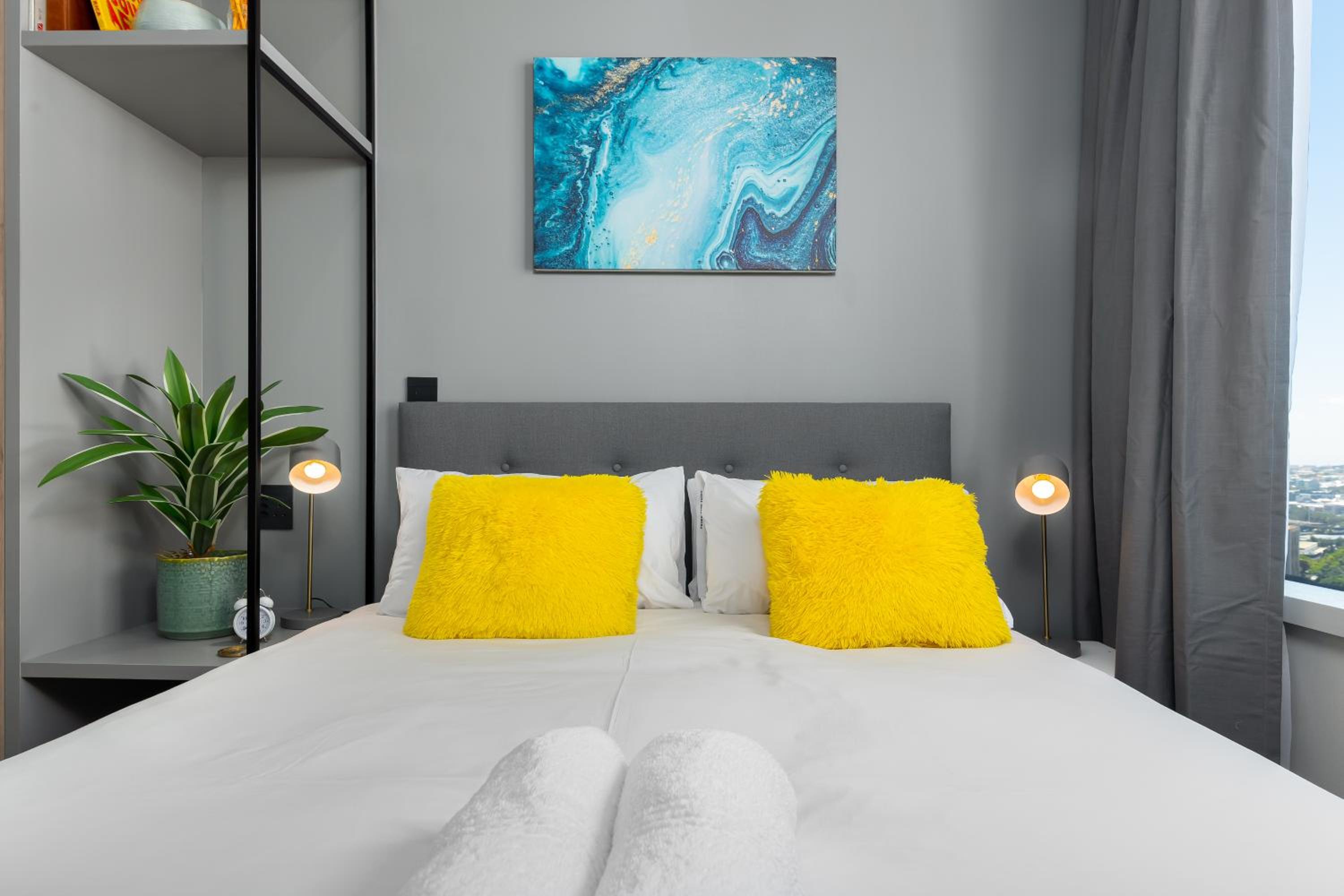 One Thibault Luxury Apartments