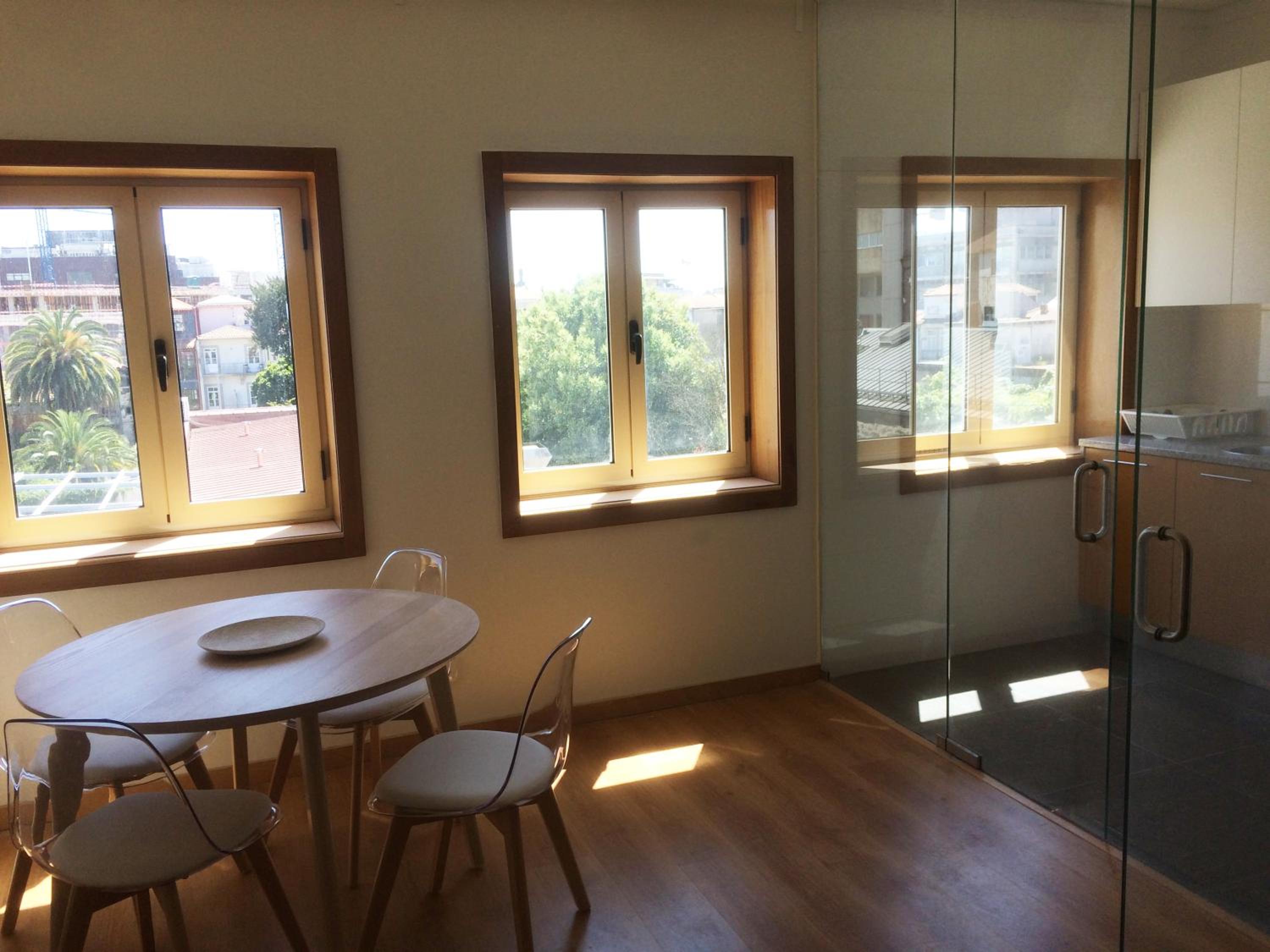 Tomás Flat en Porto — kitchen