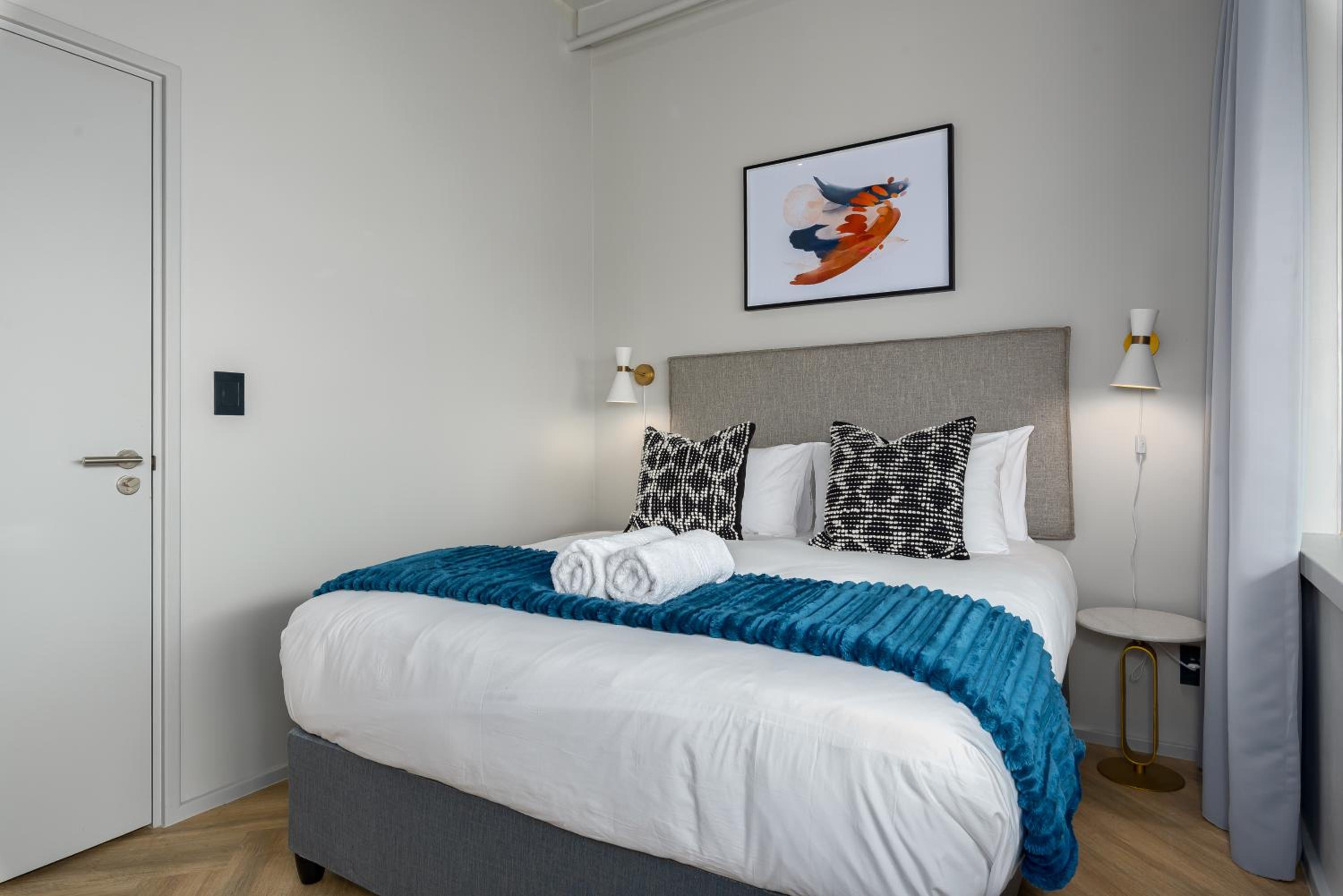 One Thibault Luxury Apartments