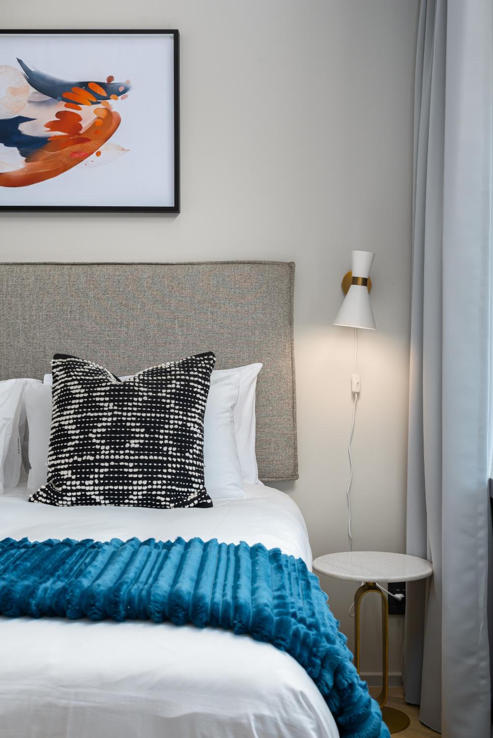 One Thibault Luxury Apartments
