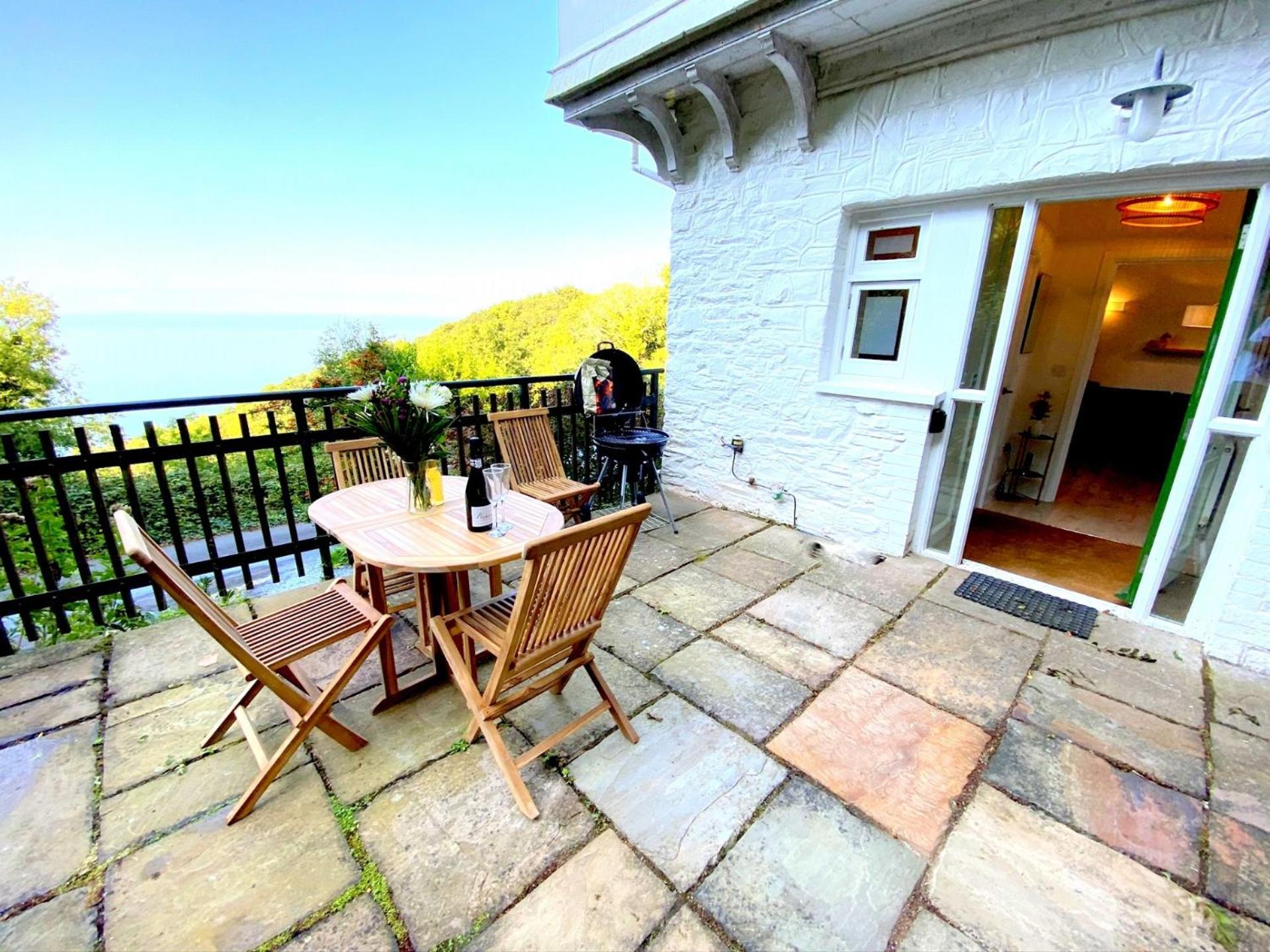 WOODY BAY FALLING WATER 2 Bedrooms view 5