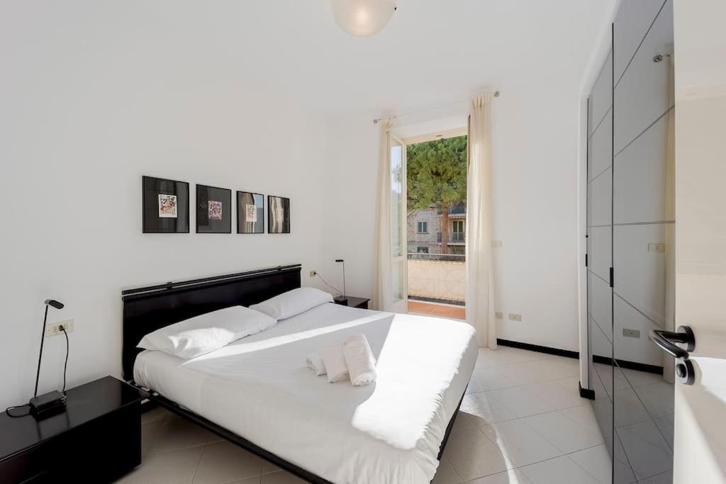 Victoria Hall Bordighera - 2 bedroom apartment - Parking view 5