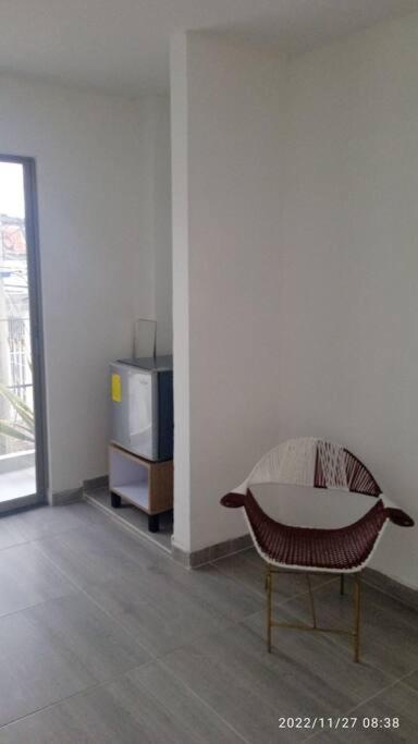 Hermoso Aparta Estudio pequeño