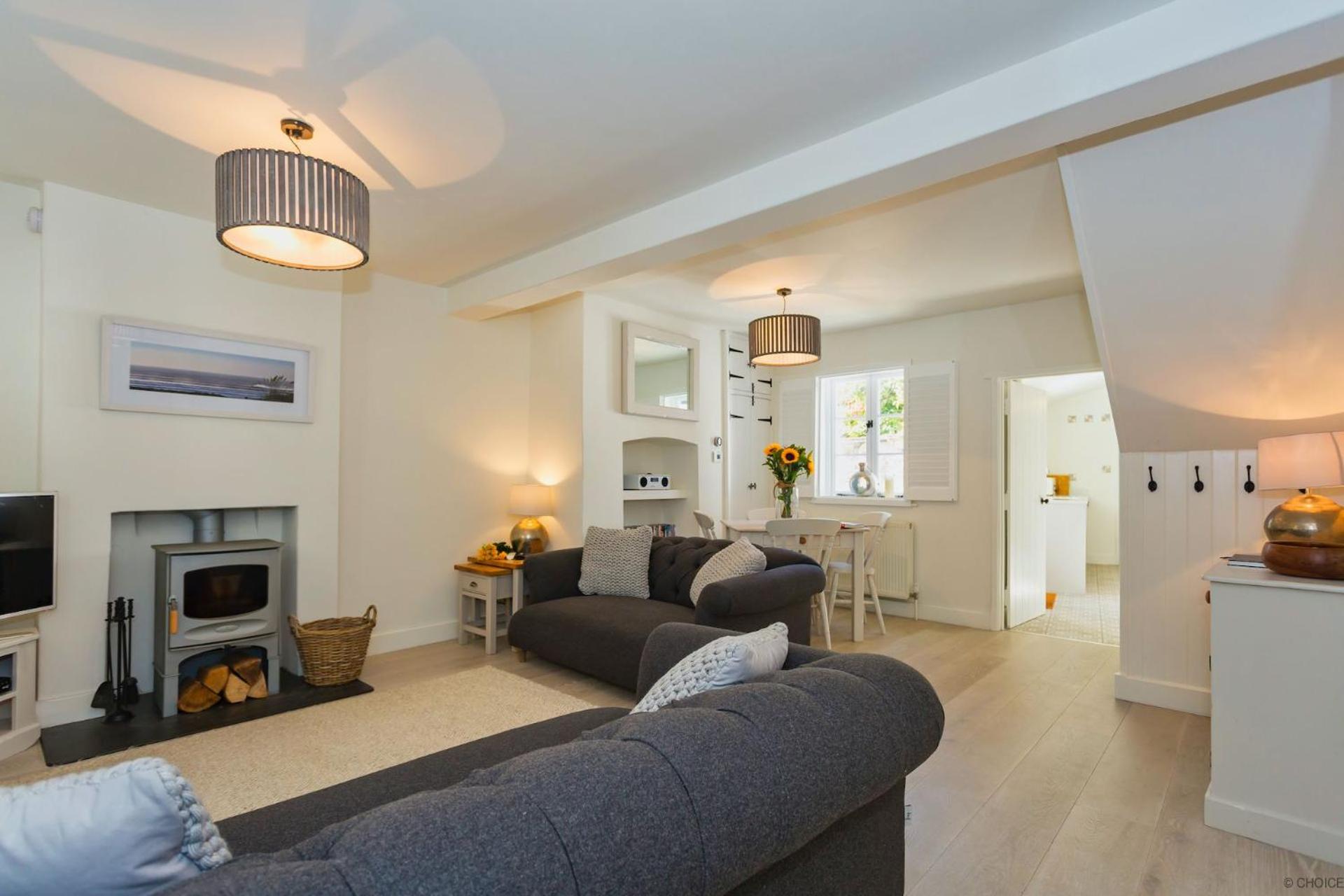 CROYDE VICTORIA COTTAGE 2 Bedrooms view 3