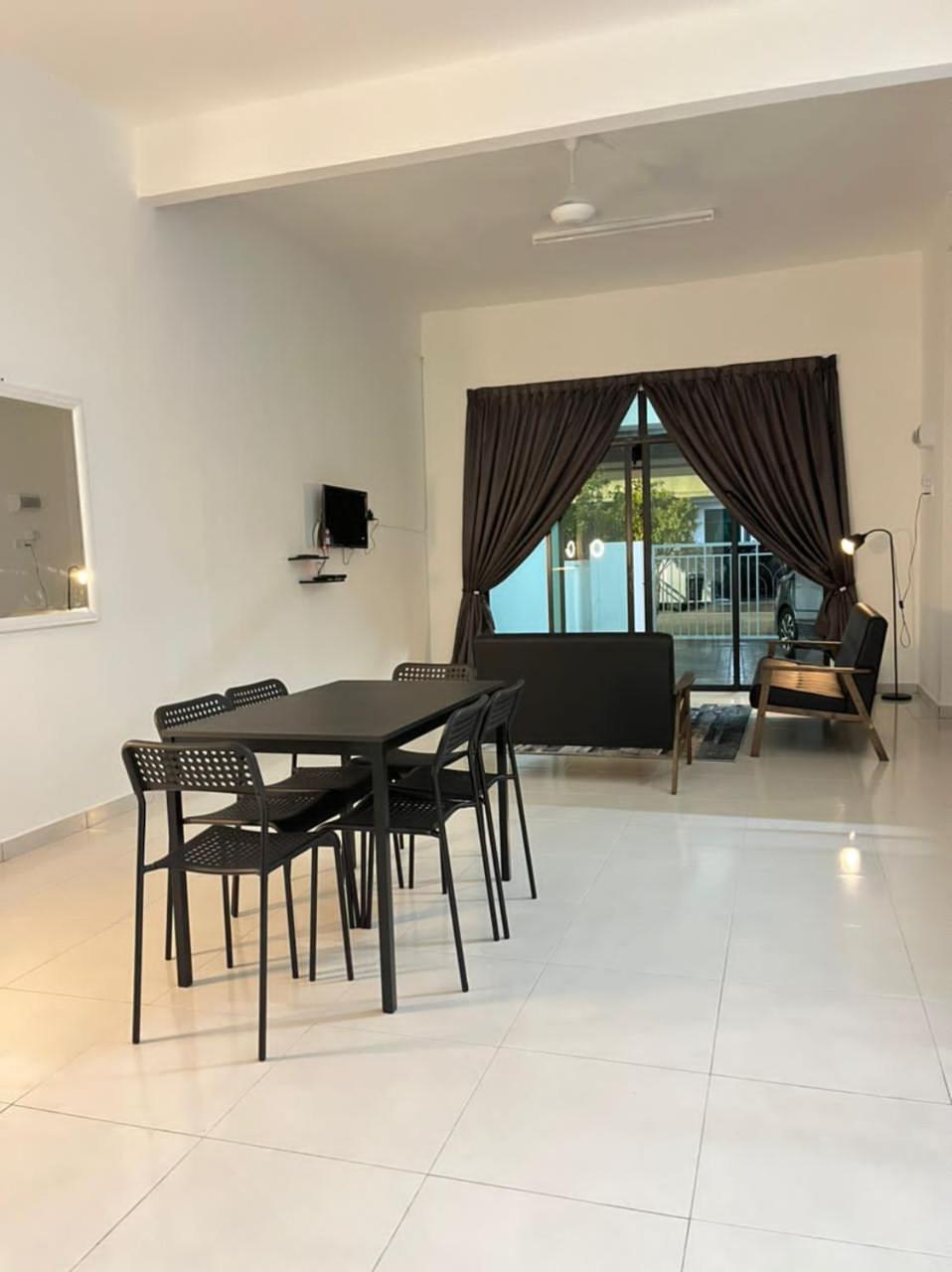 Homestay Kemaman Fyna04 dekat Pantai Geliga photo 1