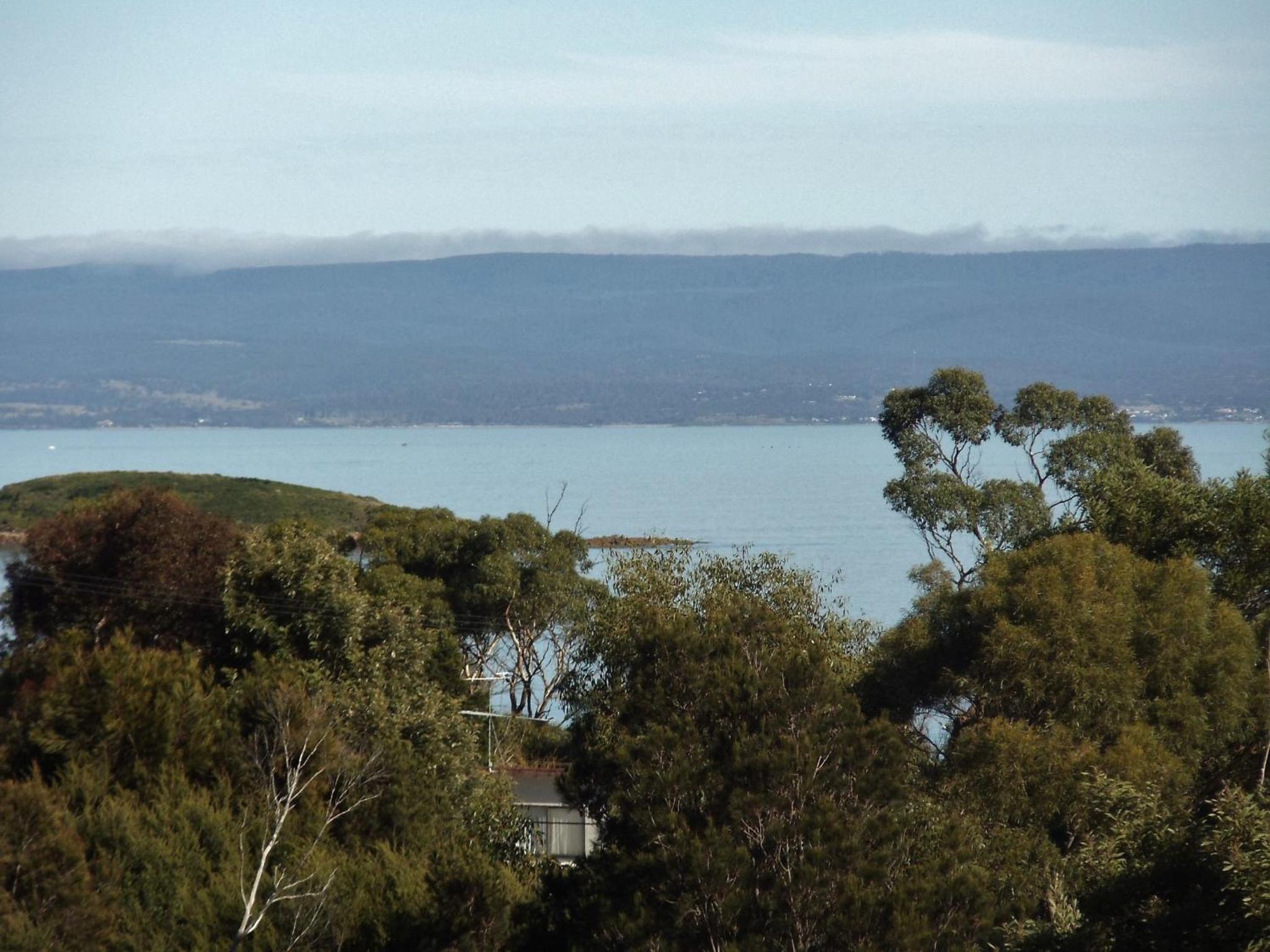 Coles Bay House