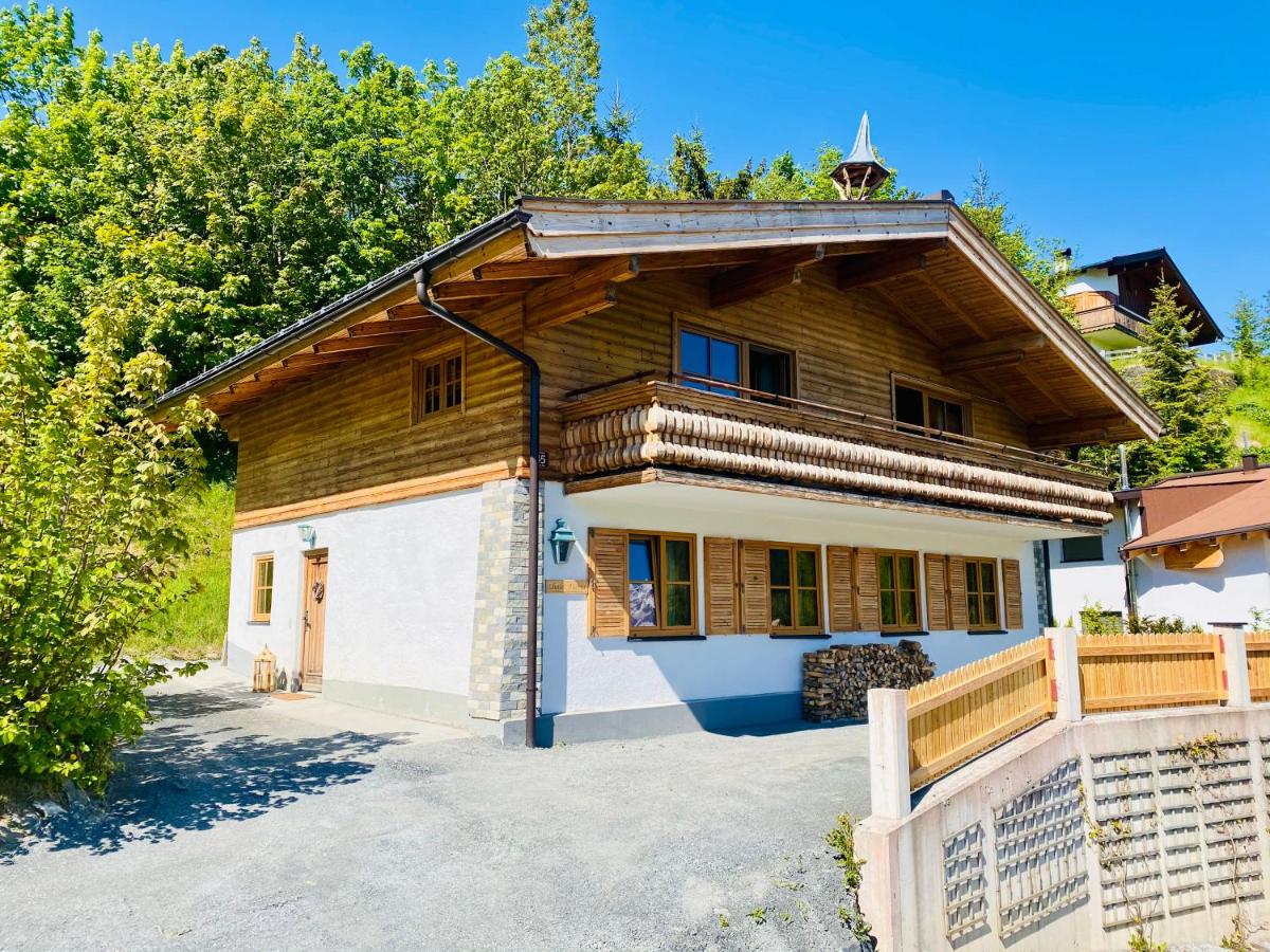 Ski-in & Ski-out out Chalet Maria with amazing mountain view