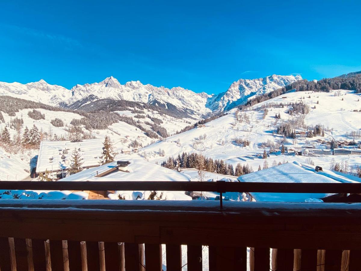 Ski-in & Ski-out out Chalet Maria with amazing mountain view