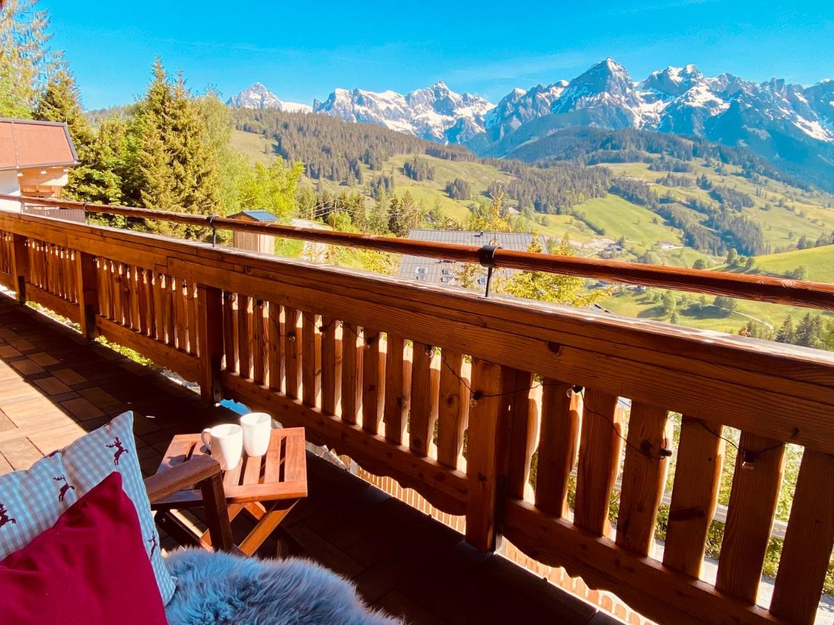 Ski-in & Ski-out out Chalet Maria with amazing mountain view